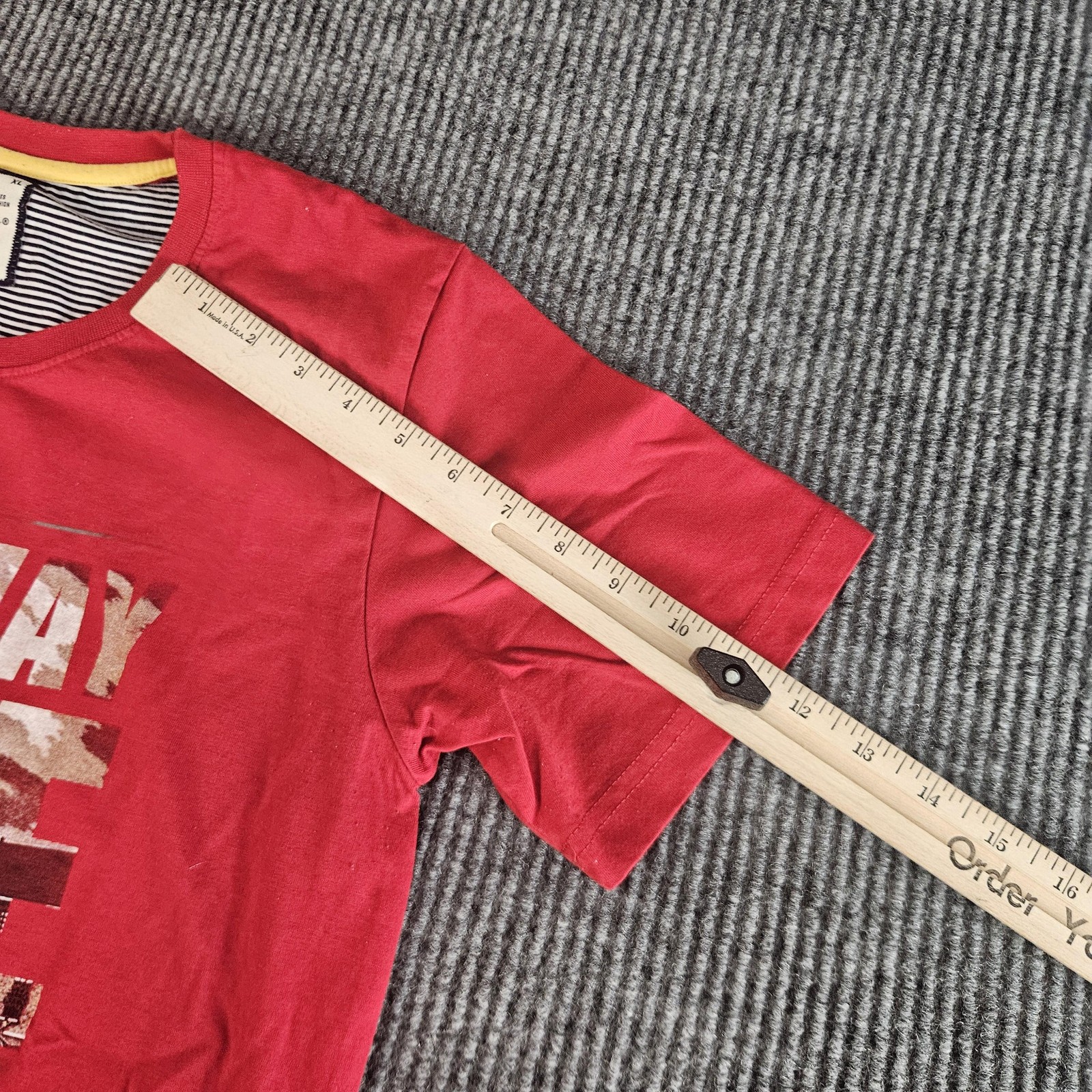 Array Shirt Mens Extra Large Red Highway Gate Graphic T-Shirt Bicycle Cityscape gallery