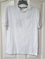 VRST Men’s Essential Pocket Tee Size Small- White