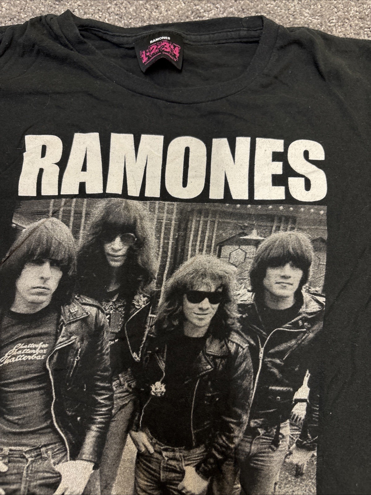 RAMONES, RAMONES 1-2-3-4 CLOTHING CO. Size M SHORT SLEEVE TEE SHIRT, EUC gallery