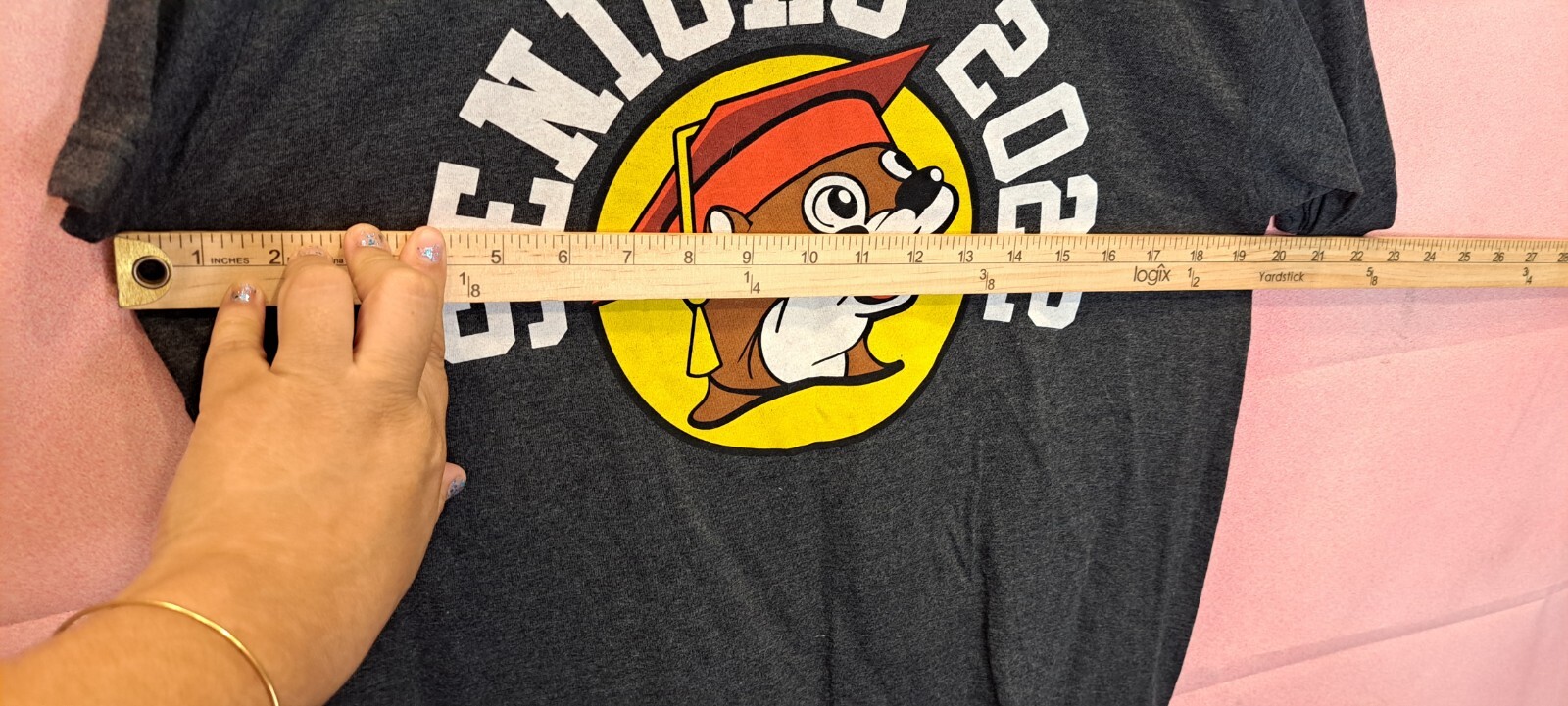 Buc-ee's Seniors 2022 Voted Most Likely Grad Gray Short Sleeve T-shirt NWT M gallery
