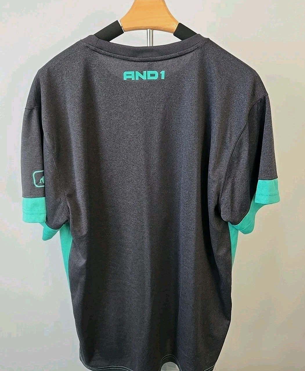 AND1 T-Shirt Men's Size L Black Green Classic Basketball Tee Colorblock gallery
