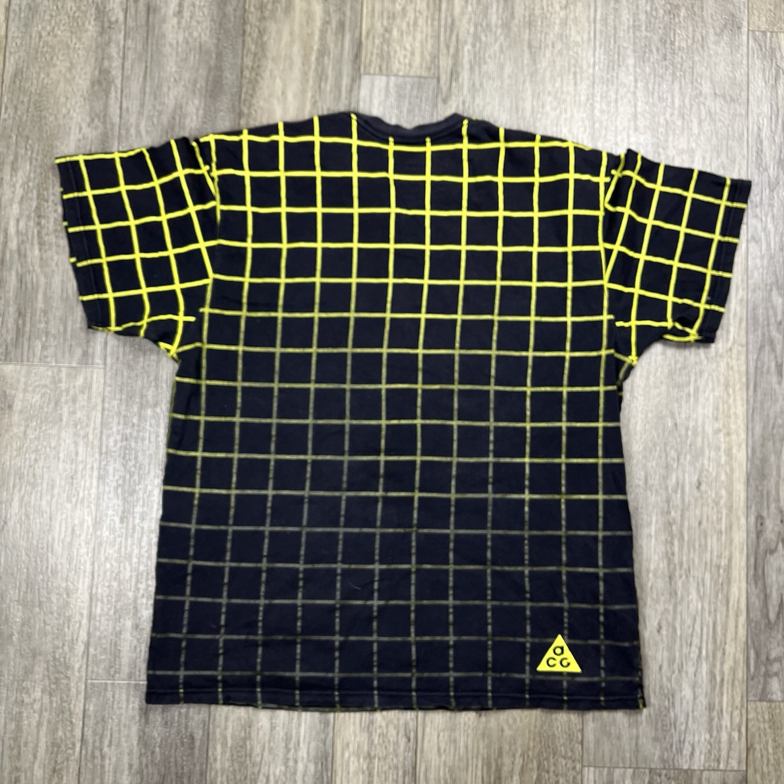 Nike ACG T-Shirt Size XL Black Geometric Matrix Print Rare Streetwear Thailand gallery
