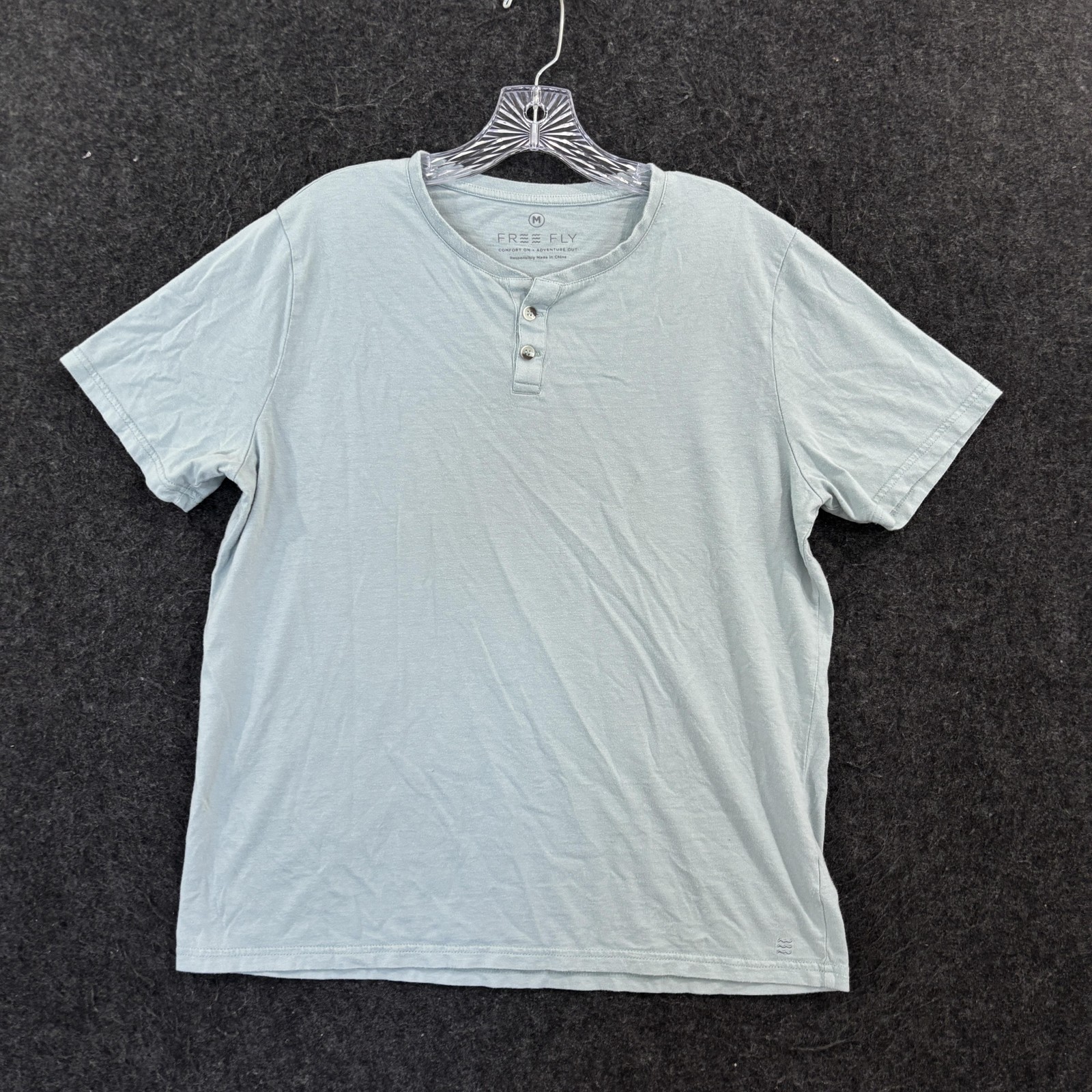 Free Fly Heritage Henley Shirt Men’s Medium Light Blue Bamboo Soft Summer Tee