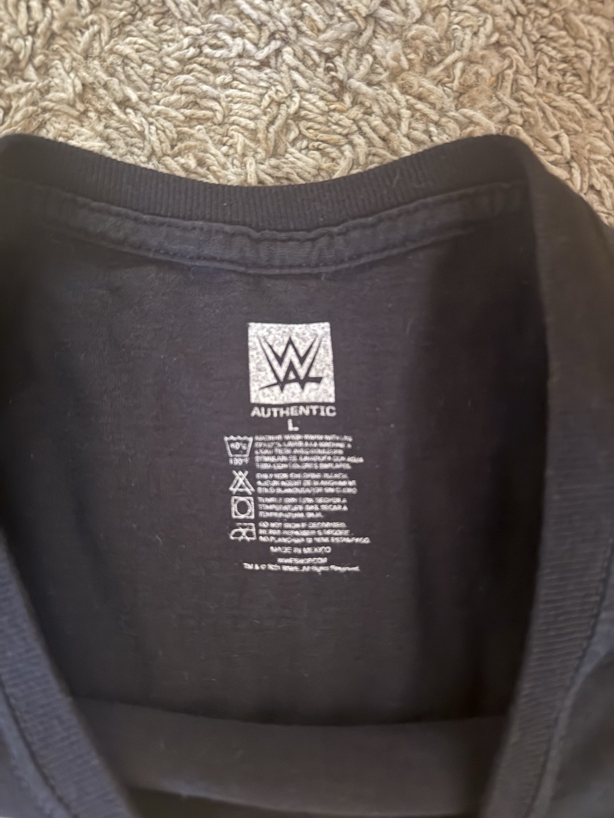 Bad Bunny Performing Live Royal Rumble January 31,2021 Tshirt Size Large Black gallery