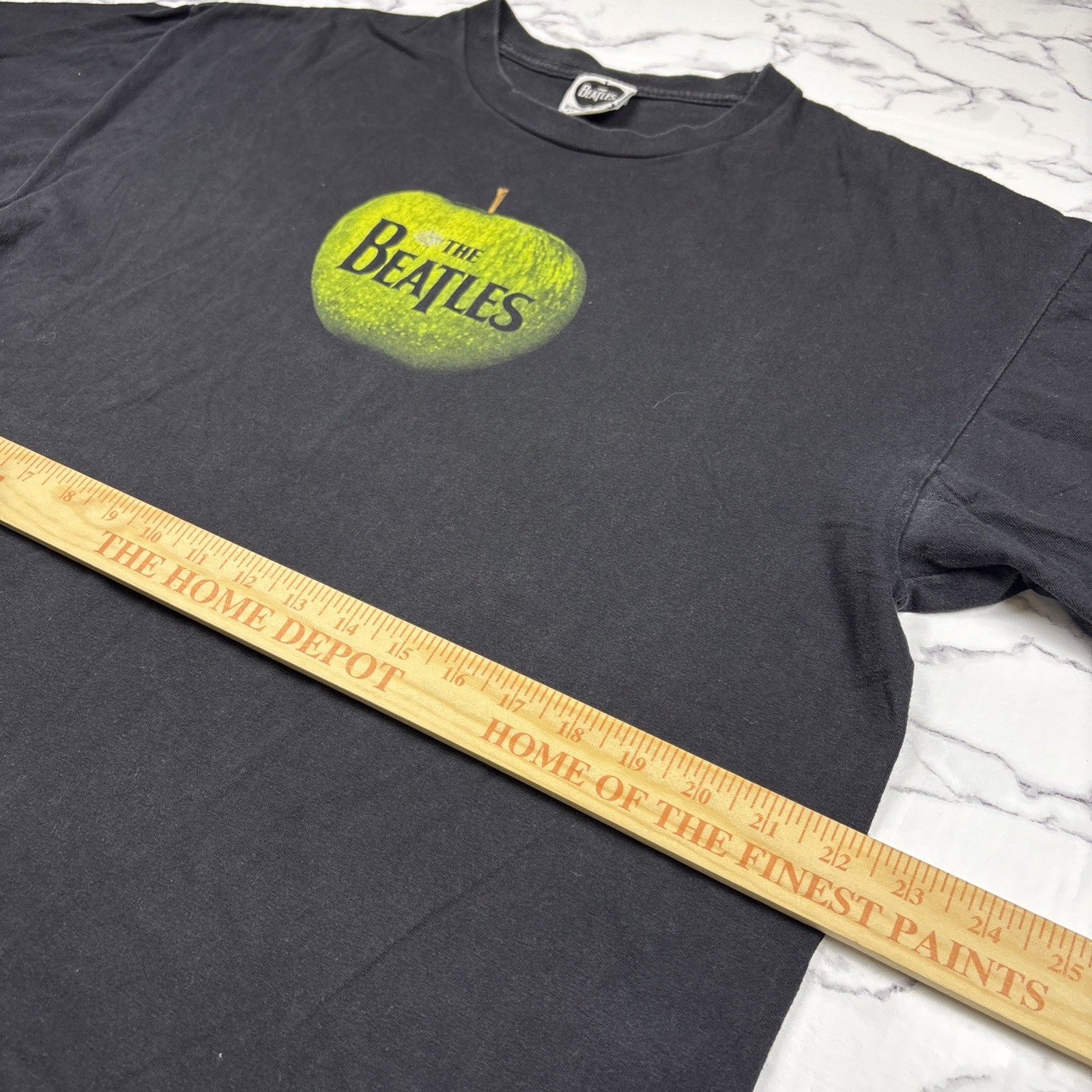 VTG 2008 The Beatles Apple Records Faded Green Apple Black Band Promo T-Shirt XL gallery