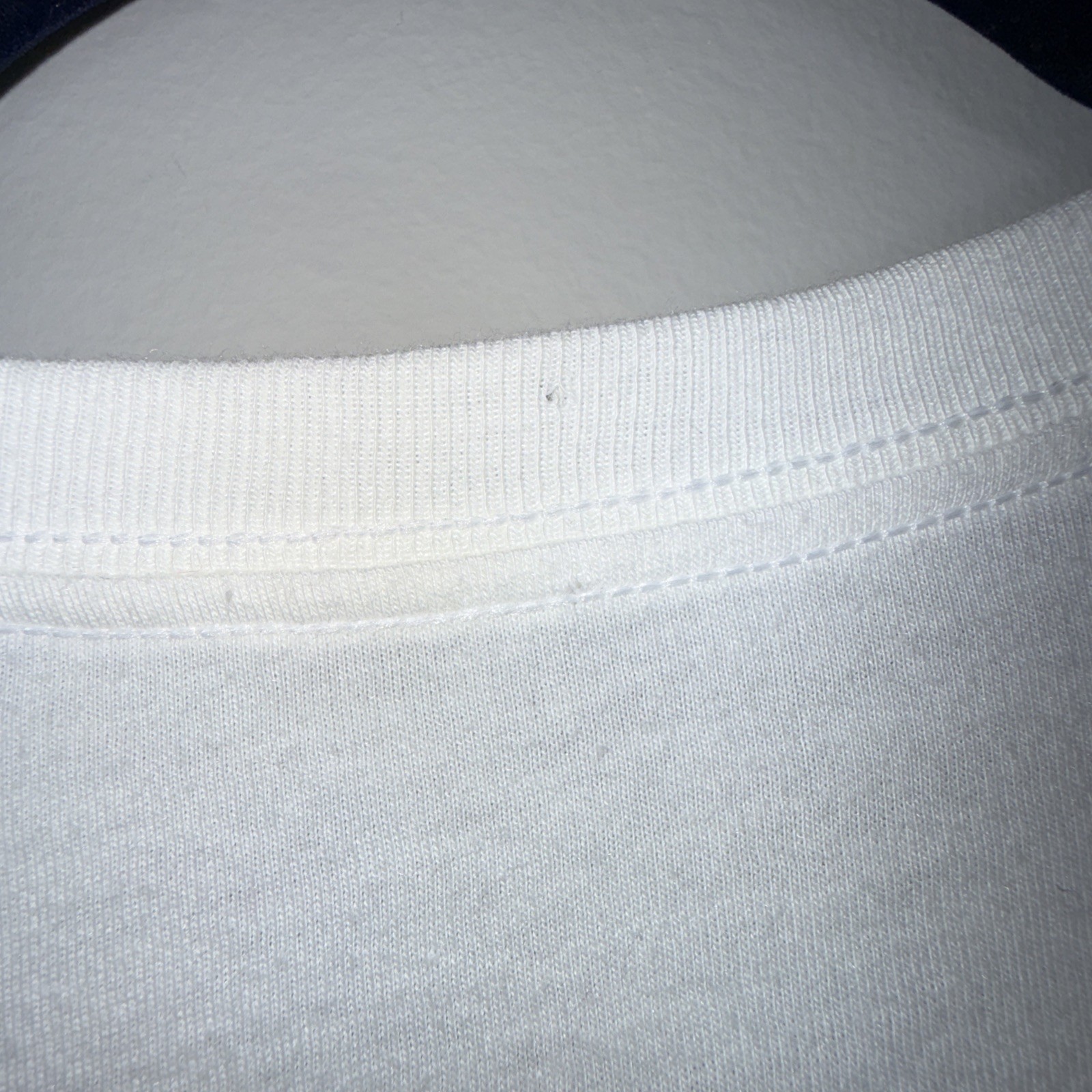Under Armour Men's Extra Large 2XL Vintage Type T-Shirt White Loose Fit NWOT gallery