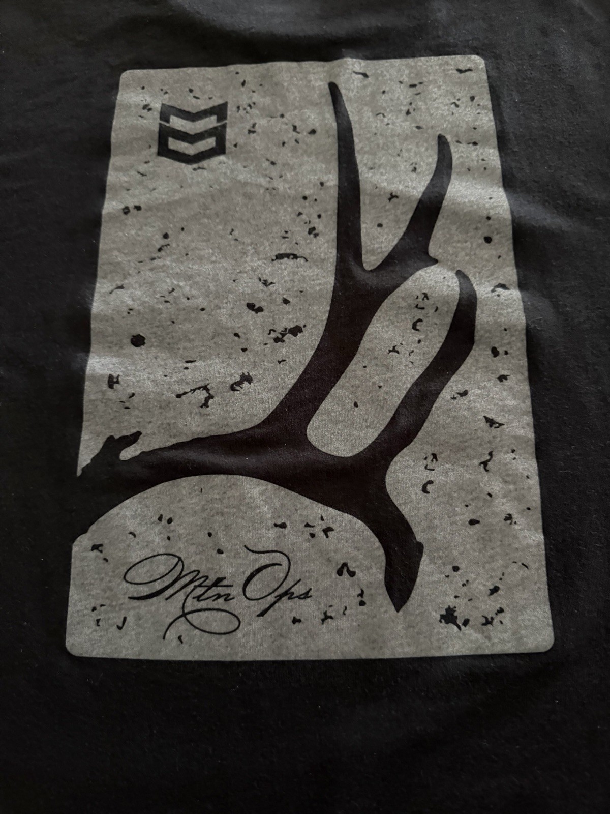 MTN Ops Men’s medium Black Mule Deer Shirt gallery