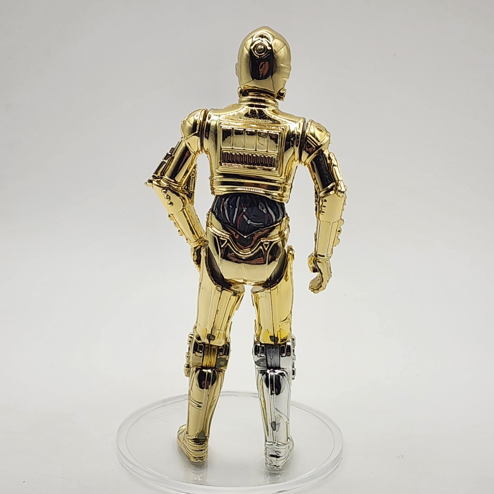 Star Wars 2006 C-3PO With A Silver Leg 3.75″ Action Figure