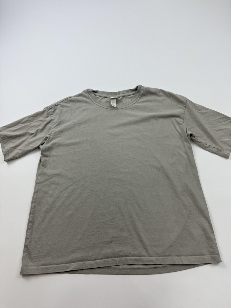 H&M Shirt Mens Medium Gray Basics Solid Tee Crewneck Short Sleeve Casual