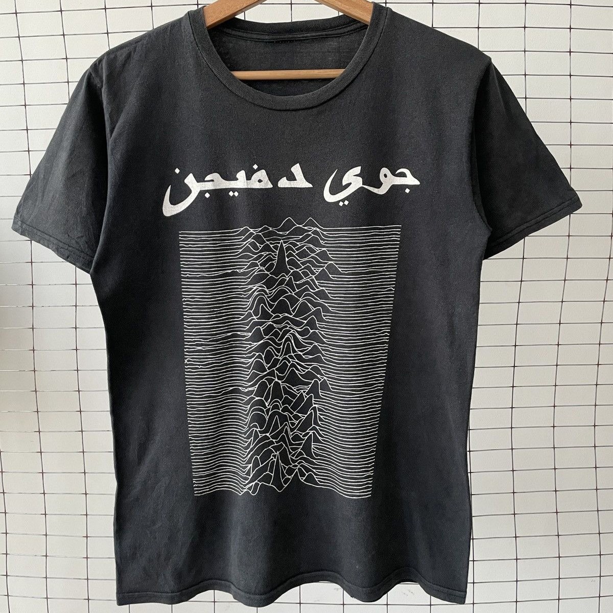 Retro JOY DIVISON Unknown Pleasures Arabic Graphic Unisex T-Shirt S-5XL gallery