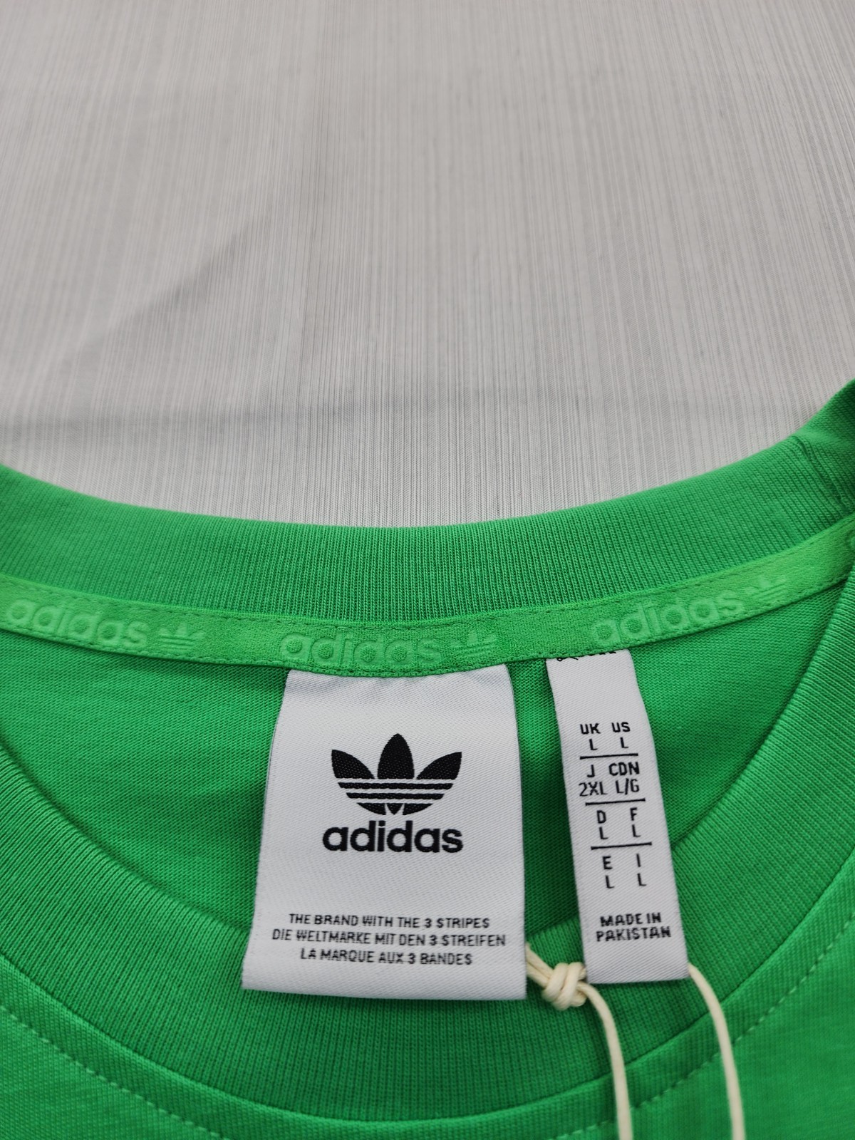 New Men's Adidas Trefoil Essentials Tee Shirt Size Large Mens Energy Green gallery