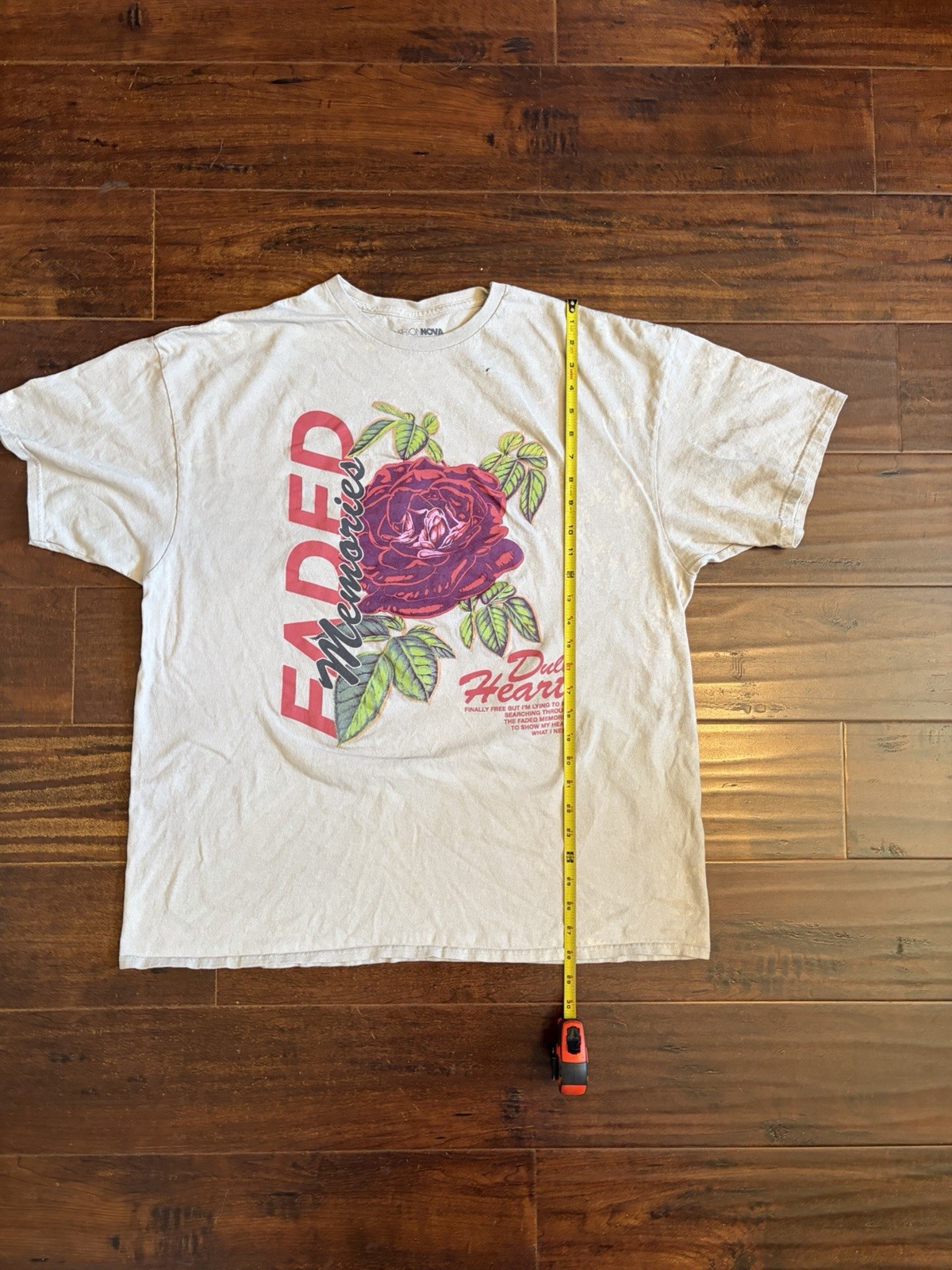 FashionNova Faded Memories 2xl tee measurements pictured pinhole gallery