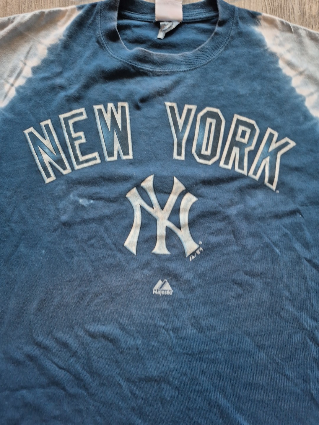 Vintage New York Yankees Shirt Majestic Tie Dye Tshirt Sz XL gallery