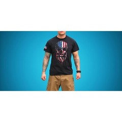 Distressed US American Flag Bearded Skull Short Sleeve T-Shirt