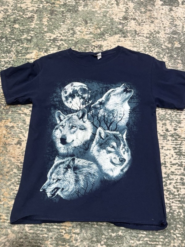 VINTAGE WOLF WOLVES MOON T-SHIRT Sz Small WOLF Y2K NATURE WILDLIFE MOONLIGHT