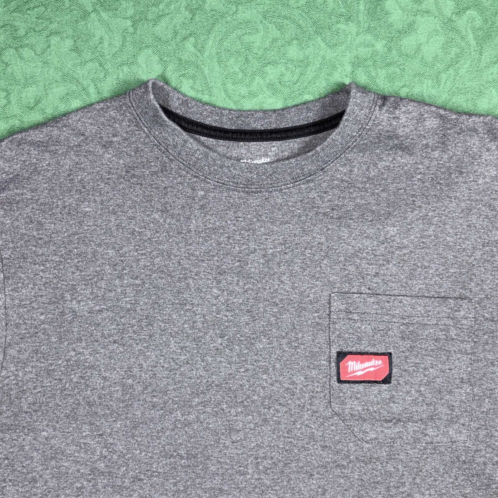 Milwaukee Long Sleeve Pocket T-shirt Mens Medium Charcoal Gray Heavy Duty Work gallery