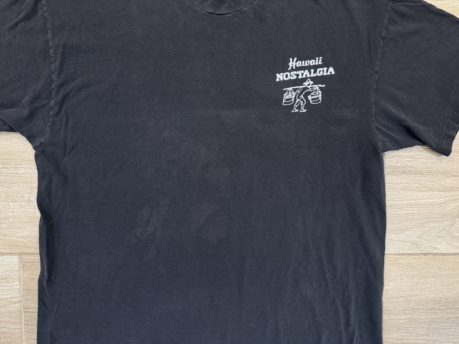 Vintage Hawaii Nostalgia T-Shirt FITS MEDIUM SHORT Like Like Drive In Saimin 90s gallery