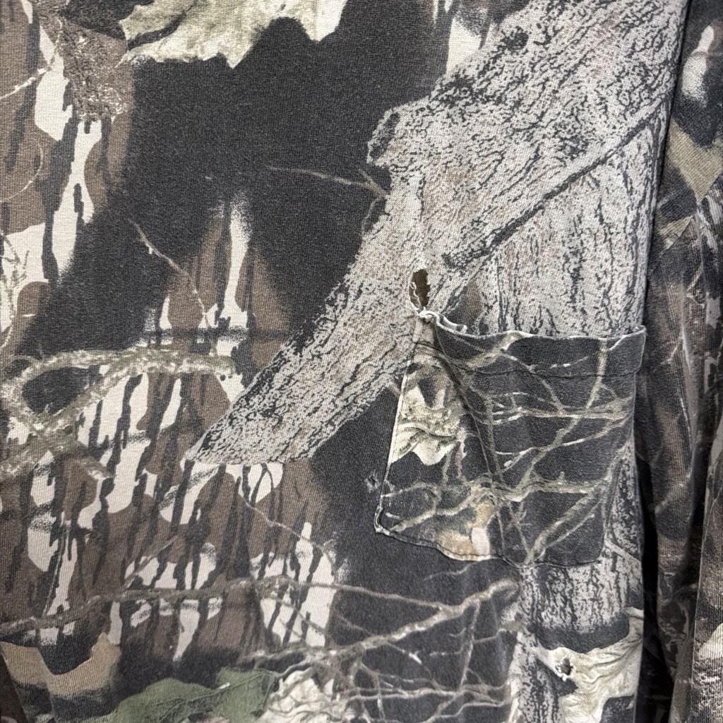 Mossy Oak Men's Camo Long Sleeve Crew Neck Cotton Knit Pocket T-Shirt XL gallery