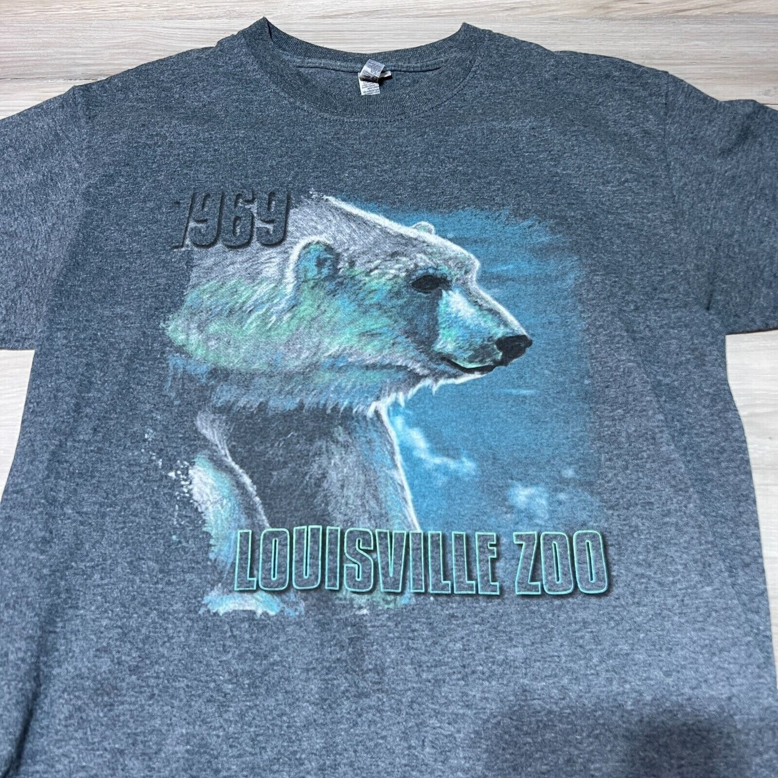 Louisville Zoo Shirt Mens Medium Blue Short Sleeve Polar Bear Animals Nature EUC gallery