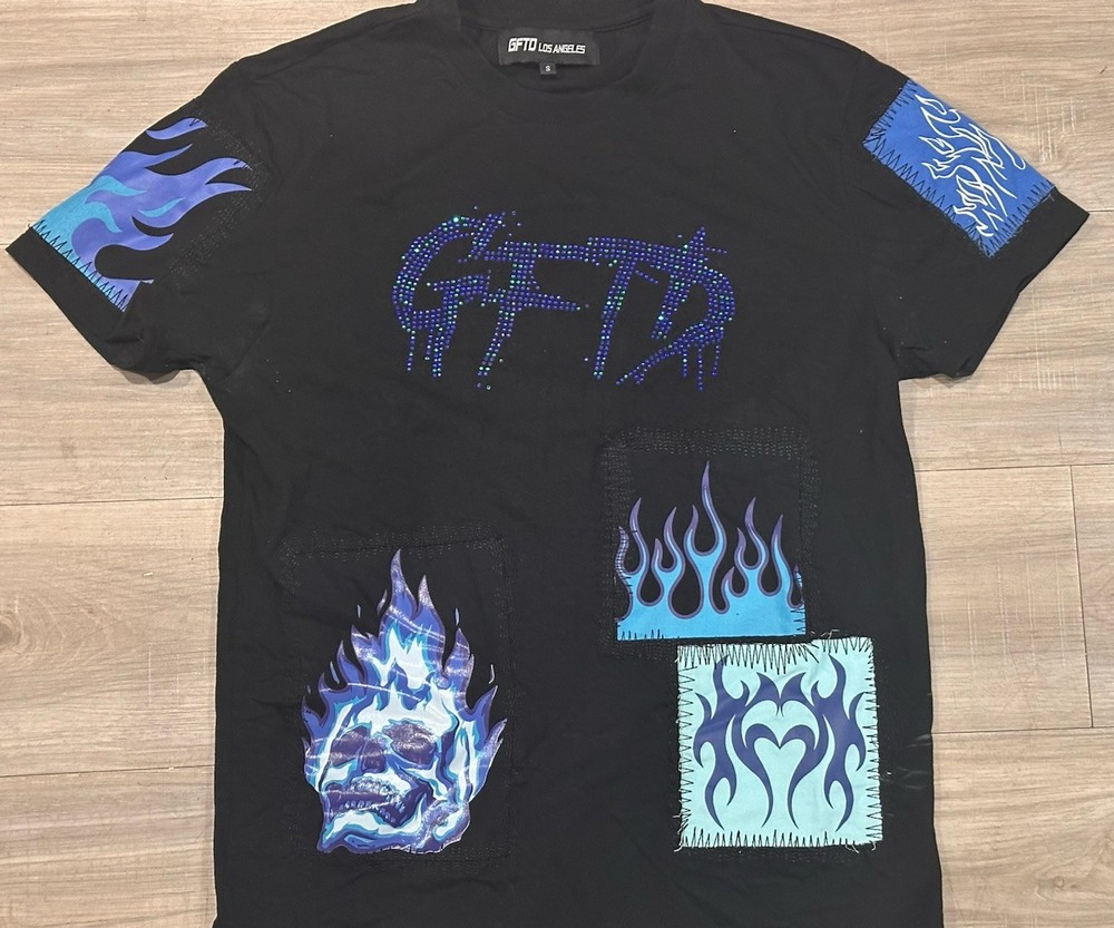 GFTD LA Los Angeles embroidered Flames Rhinestone size Small P2P 19/24.5