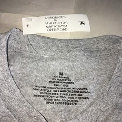 NWT HIT THE OPEN ROAD Go FIND YOURSELF CAR GRAPHIC T-SHIRT Size Medium