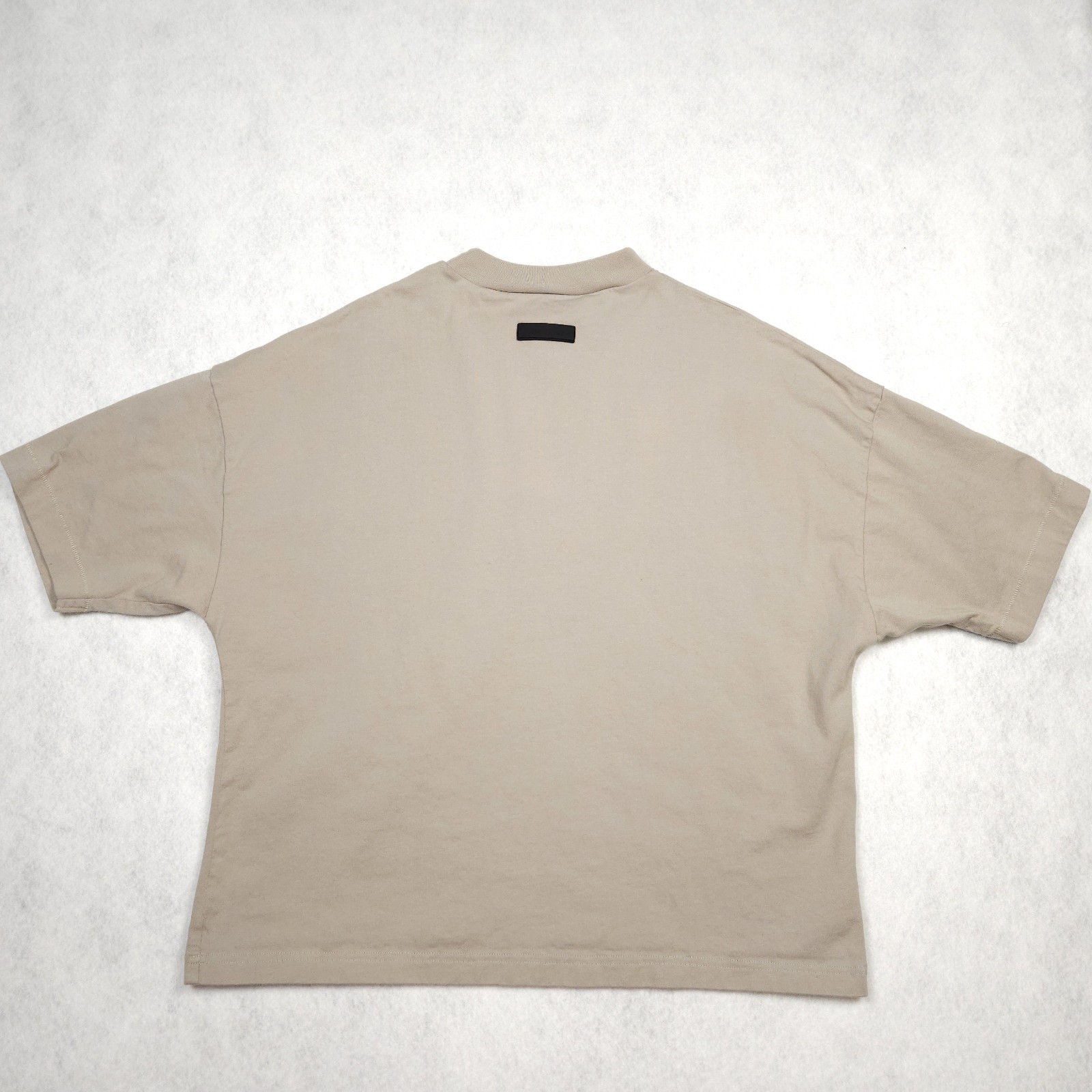Mens Medium Fear Of God Essentials Crewneck Shirt Beige Oversized Streetwear gallery