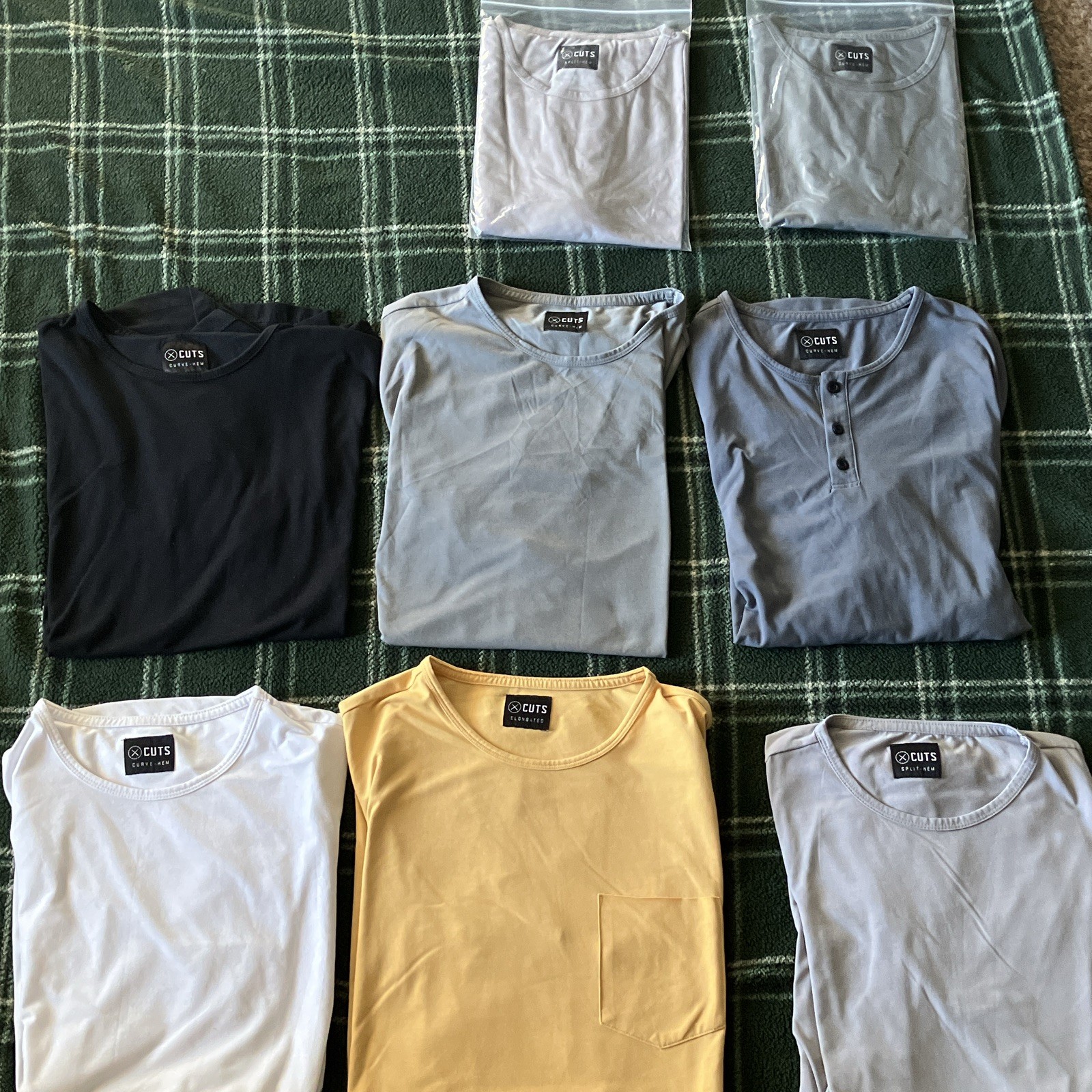 Cuts T-Shirt Lot Multicolor Curve-Hem & Split-Hem XL/L Sizes gallery