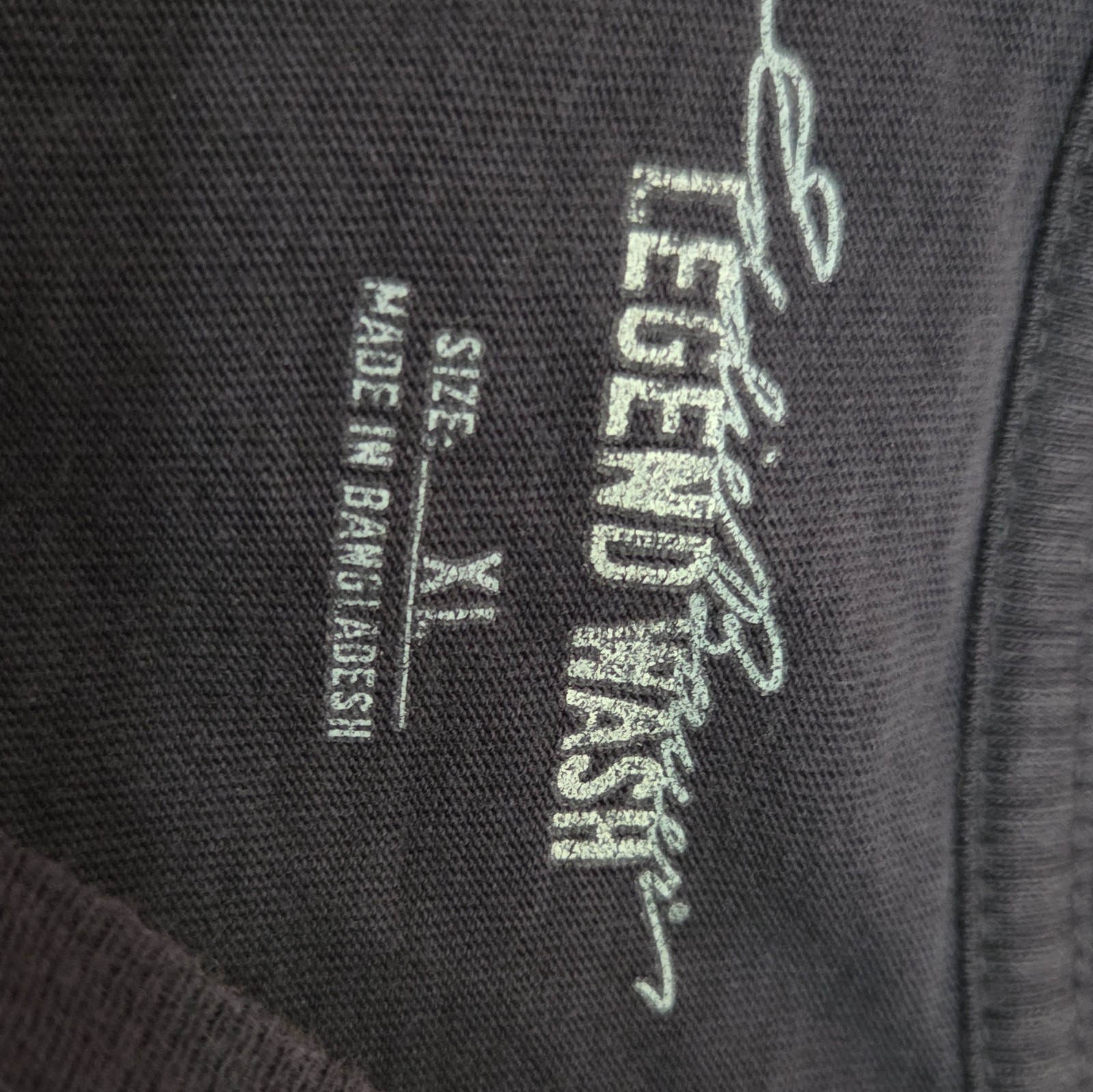 Eddie Bauer Men's Solid Crew Neck Short Sleeve Black Logo T-Shirt XL gallery