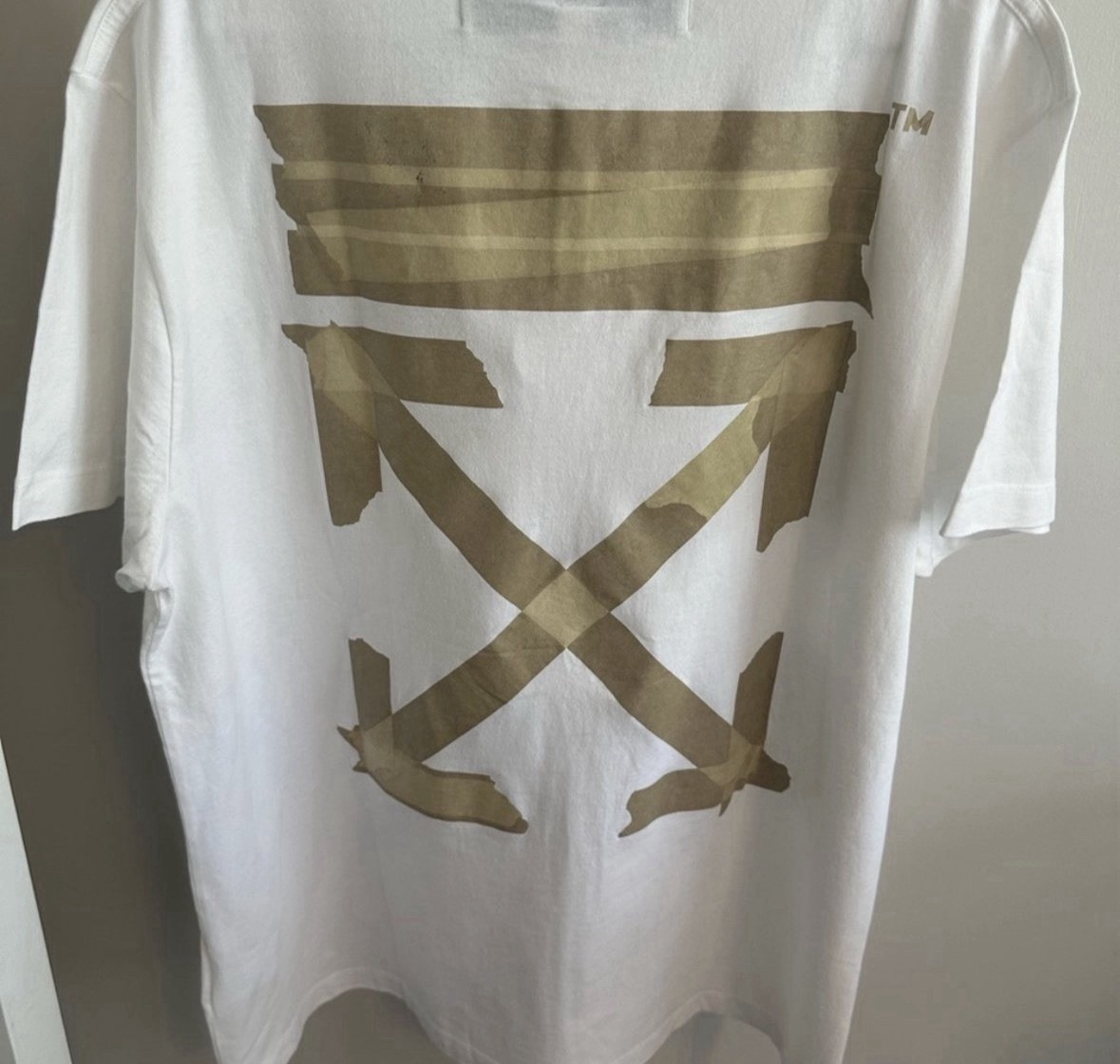 Off-White White & Gold Oversized T-Shirt, in Product Bag, Size XS NWOT gallery