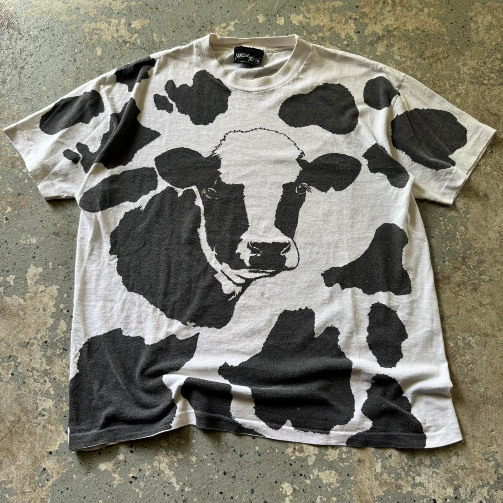 Vintage Marlin Tease Cow All-Over Print T-Shirt Men’s Large Graphic Tee gallery