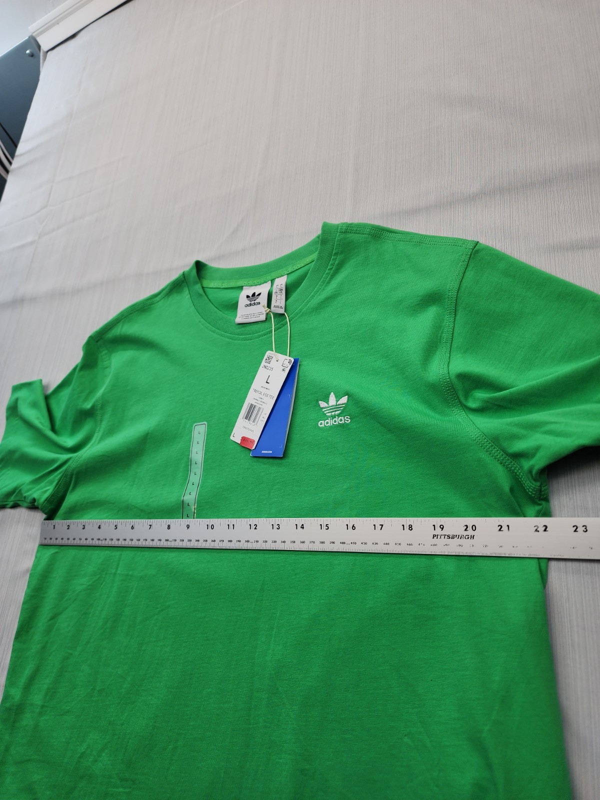 New Men's Adidas Trefoil Essentials Tee Shirt Size Large Mens Energy Green gallery