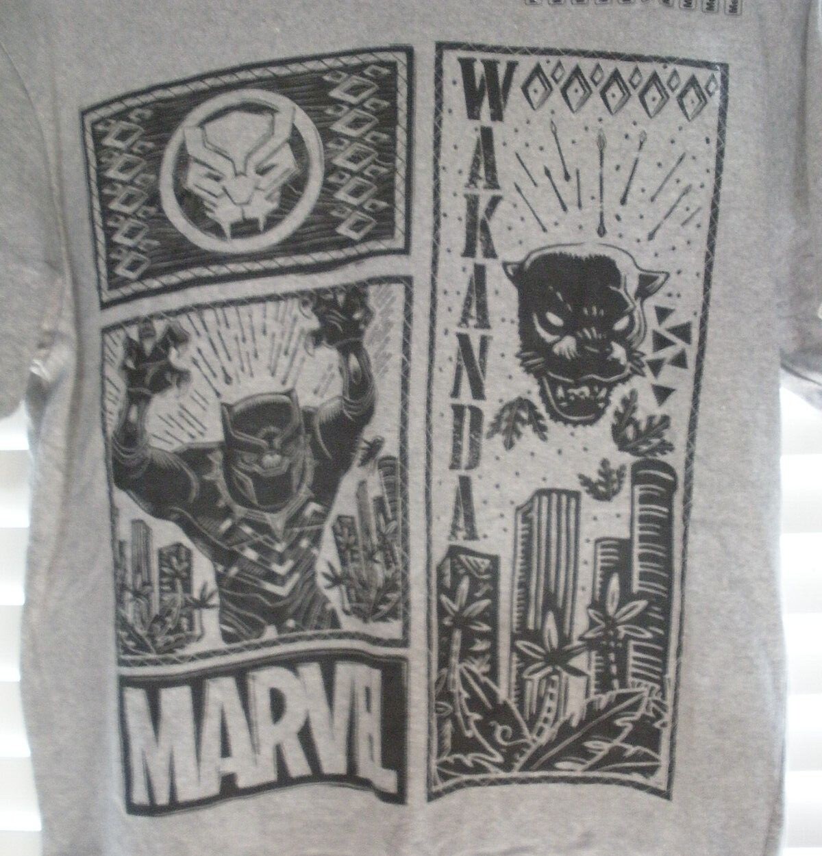 Marvel Black Panther T-shirt Wakanda Mens Size M Gray Crew Neck Graphic Tee