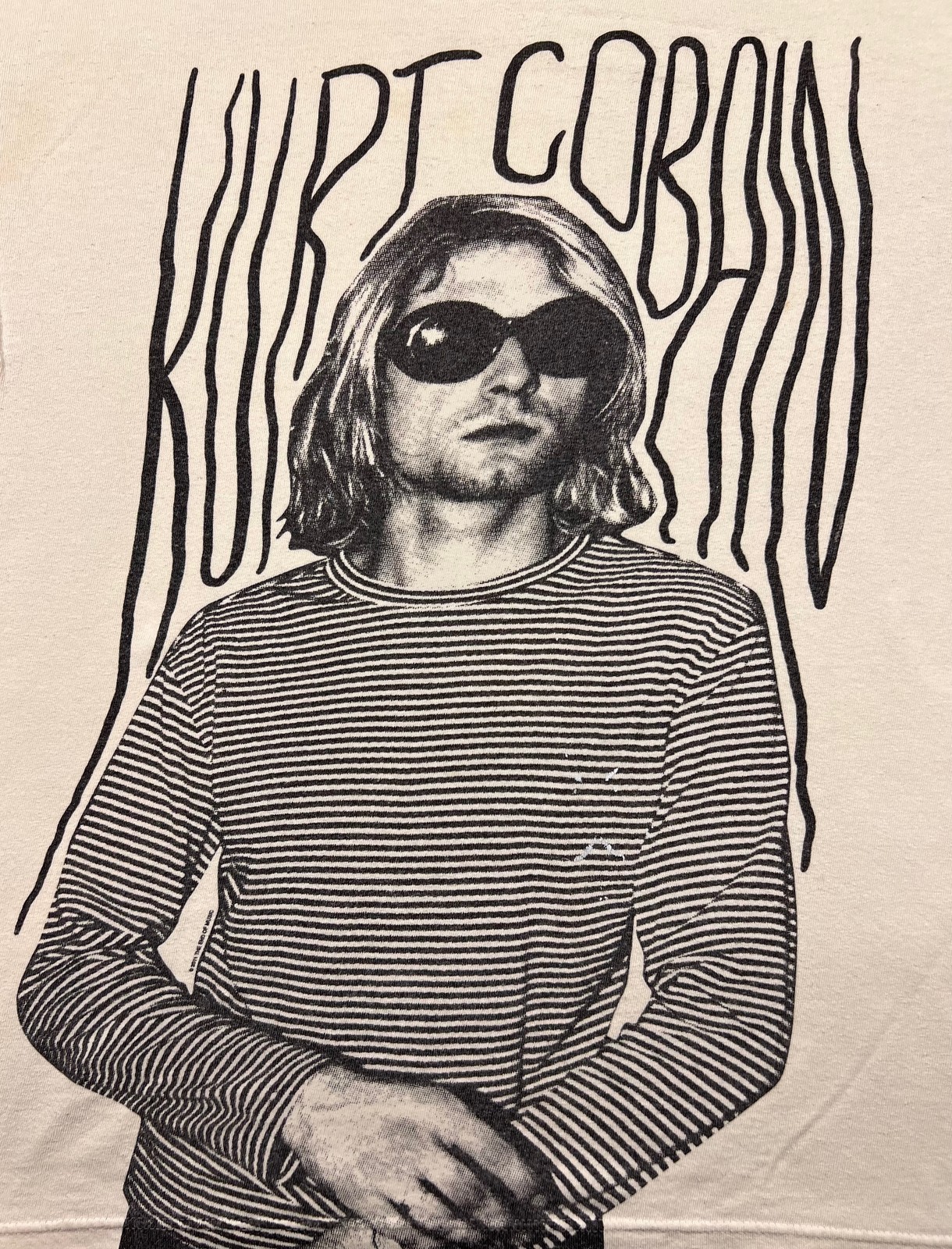 2011 Kurt Cobain Nirvana Men's T-Shirt Size L Anvil Band Tee Rock Music gallery