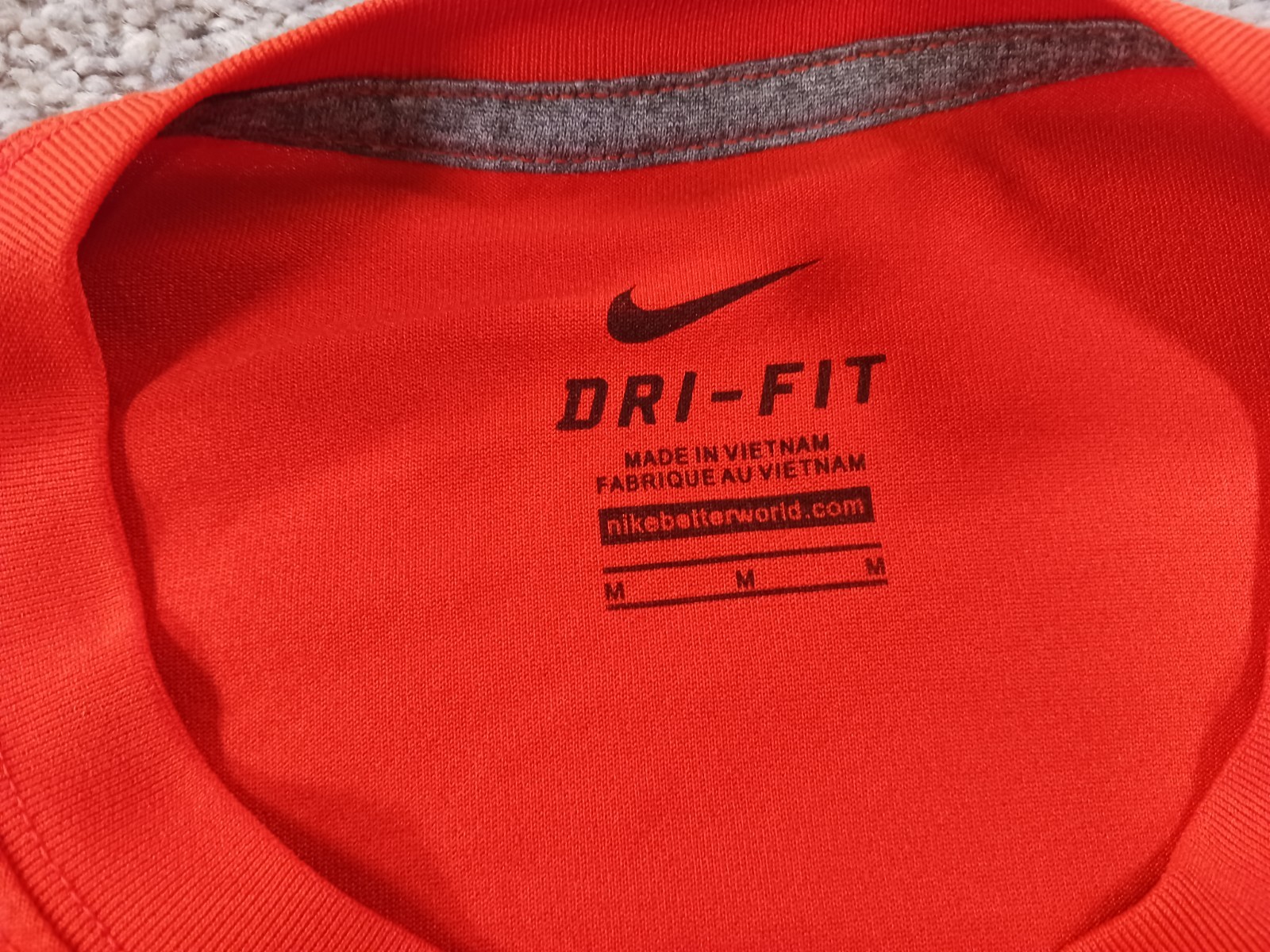 Nike Dri Fit Medium Mens Short Sleeve T-Shirt BG Recreation & Wellness Orange gallery