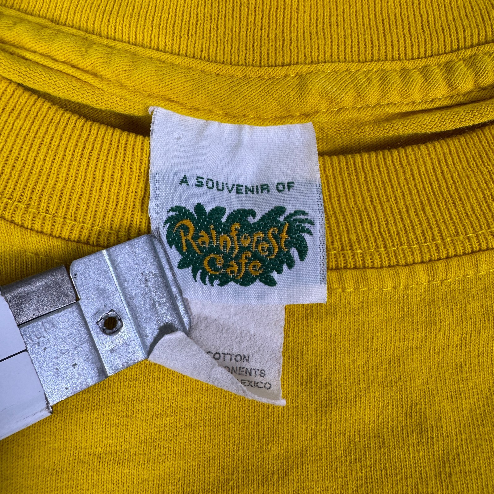 Rainforest Cafe 10 Wild Years Men's Yellow Frog Logo Short Sleeve T-Shirt Size M gallery