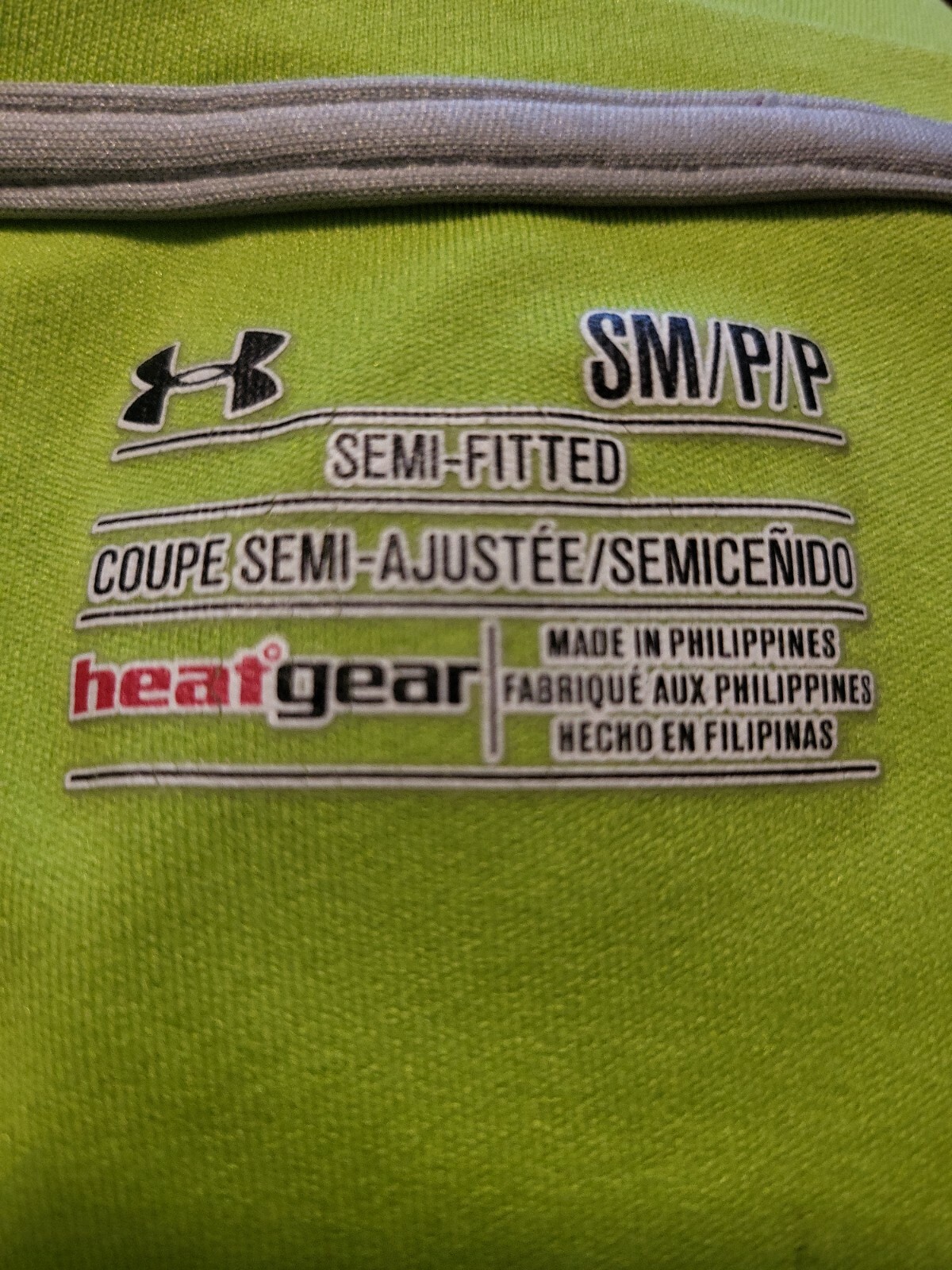 Men's Unisex Under Armour Size Small Lime Green Heat Gear T-Shirt Semi-Fitted gallery