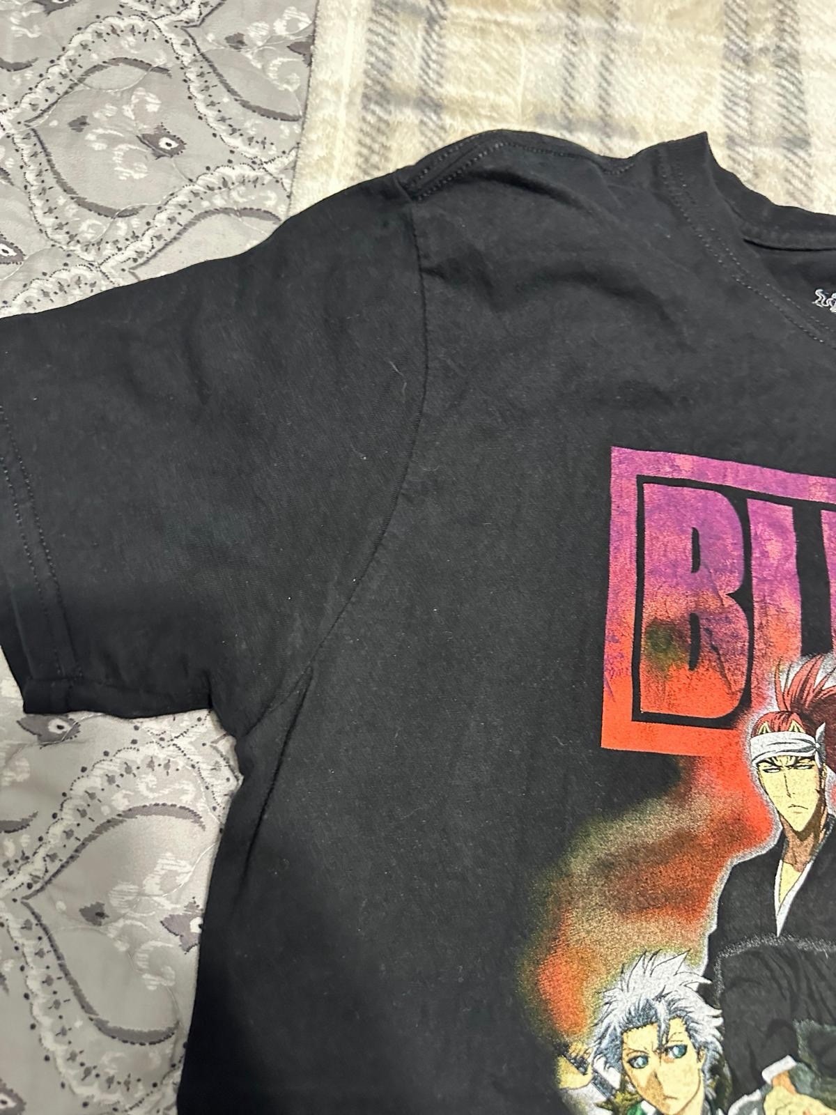 Ripple Junction Bleach anime t-shirt Preowned Size Large gallery