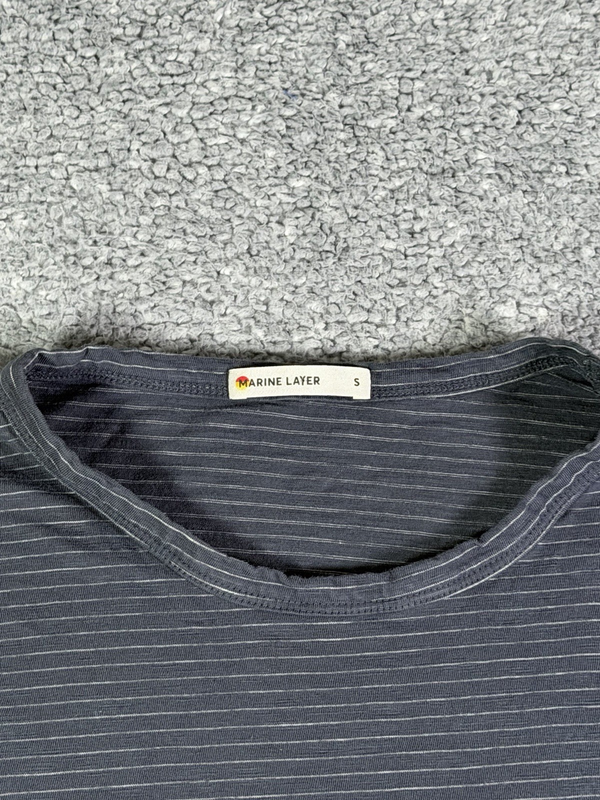 Marine Layer Men’s Small Tailored Crew Saddle Hem Stretch Blue Striped USA Made gallery