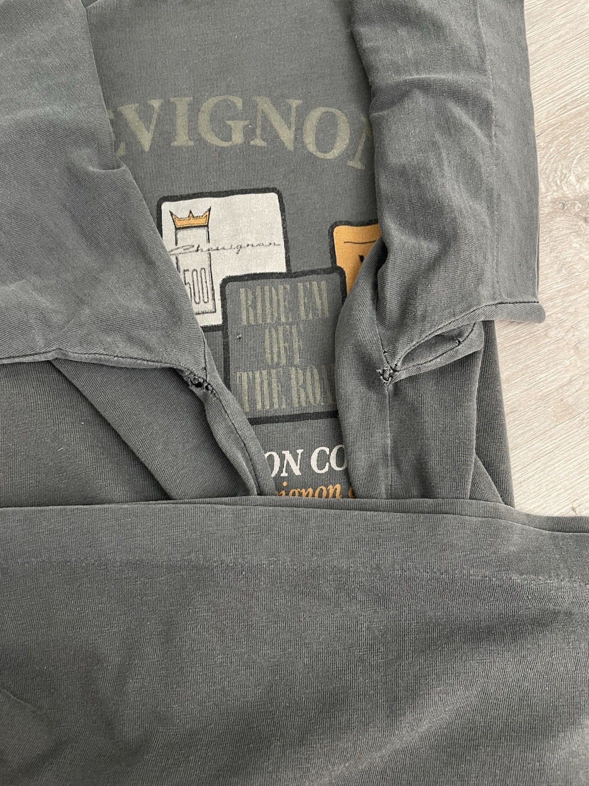Men Archive Chevignon 90s Distressed Tee Legend Jacket Y2k Single Stitch Size M gallery