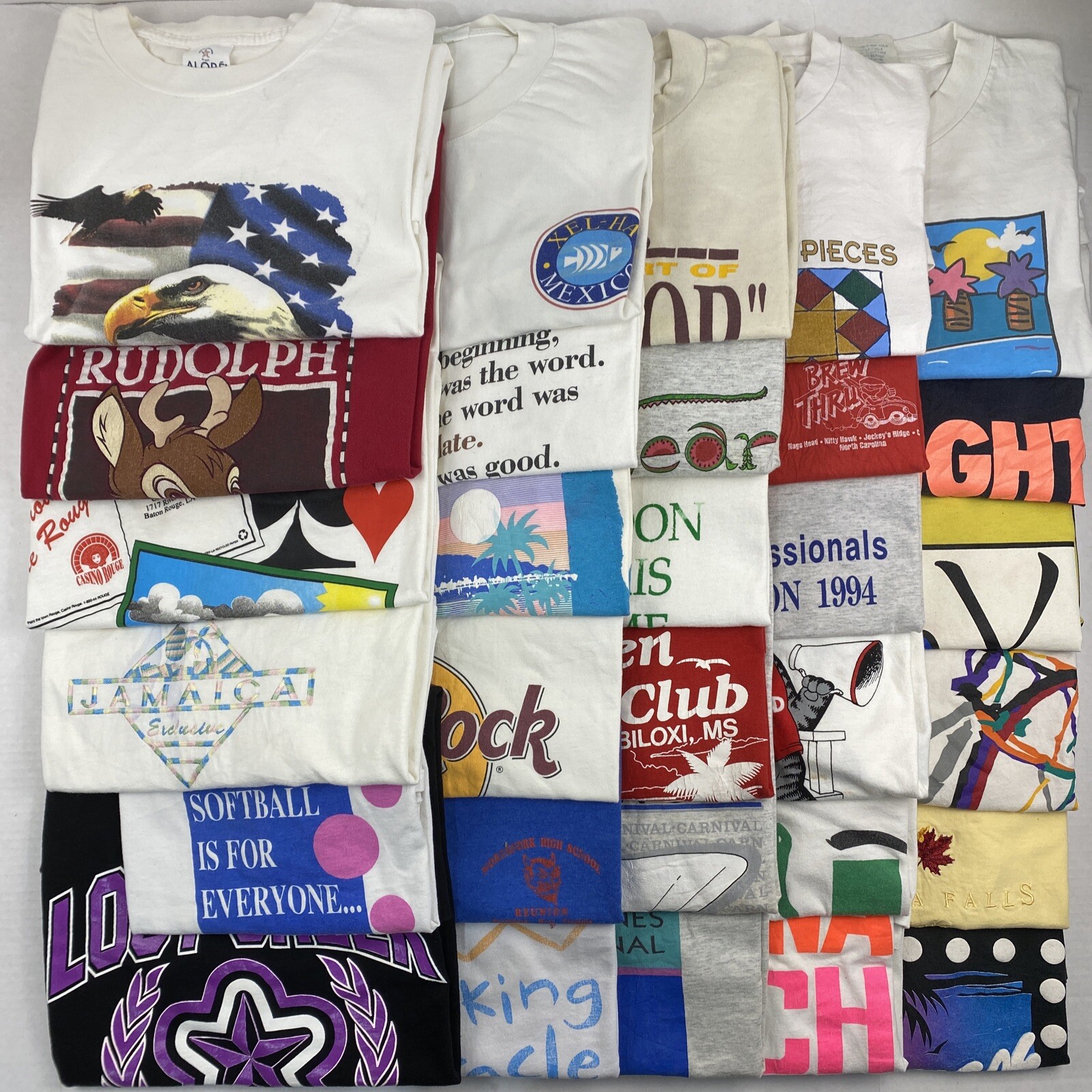 Wholesale Lot of 30 Vintage Short Sleeve Tee Shirts (Sizes In Description) gallery