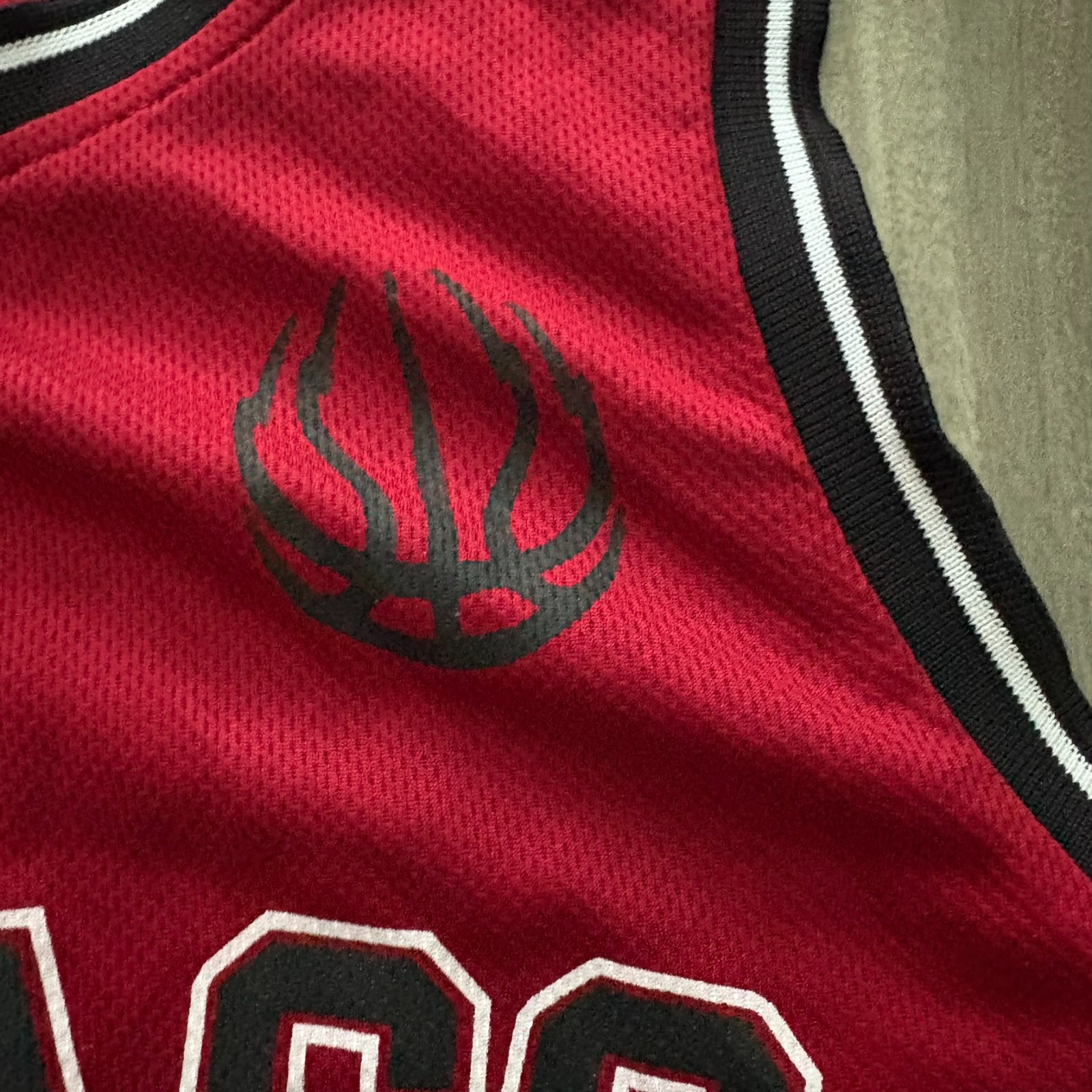 PEP&CO Chicago 23 Basketball Jersey Mens XL Red Black Michael Jordan Bulls gallery