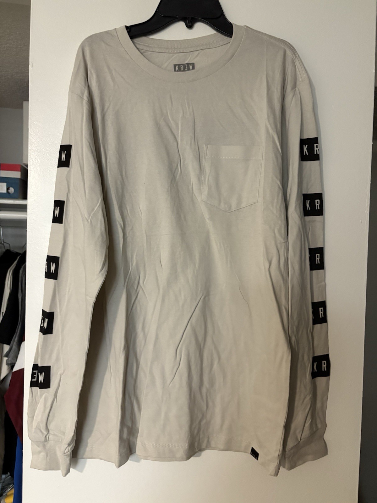 KREW Long Sleeve Shirt Men’s Medium Beige Streetwear Skate LA KR3W