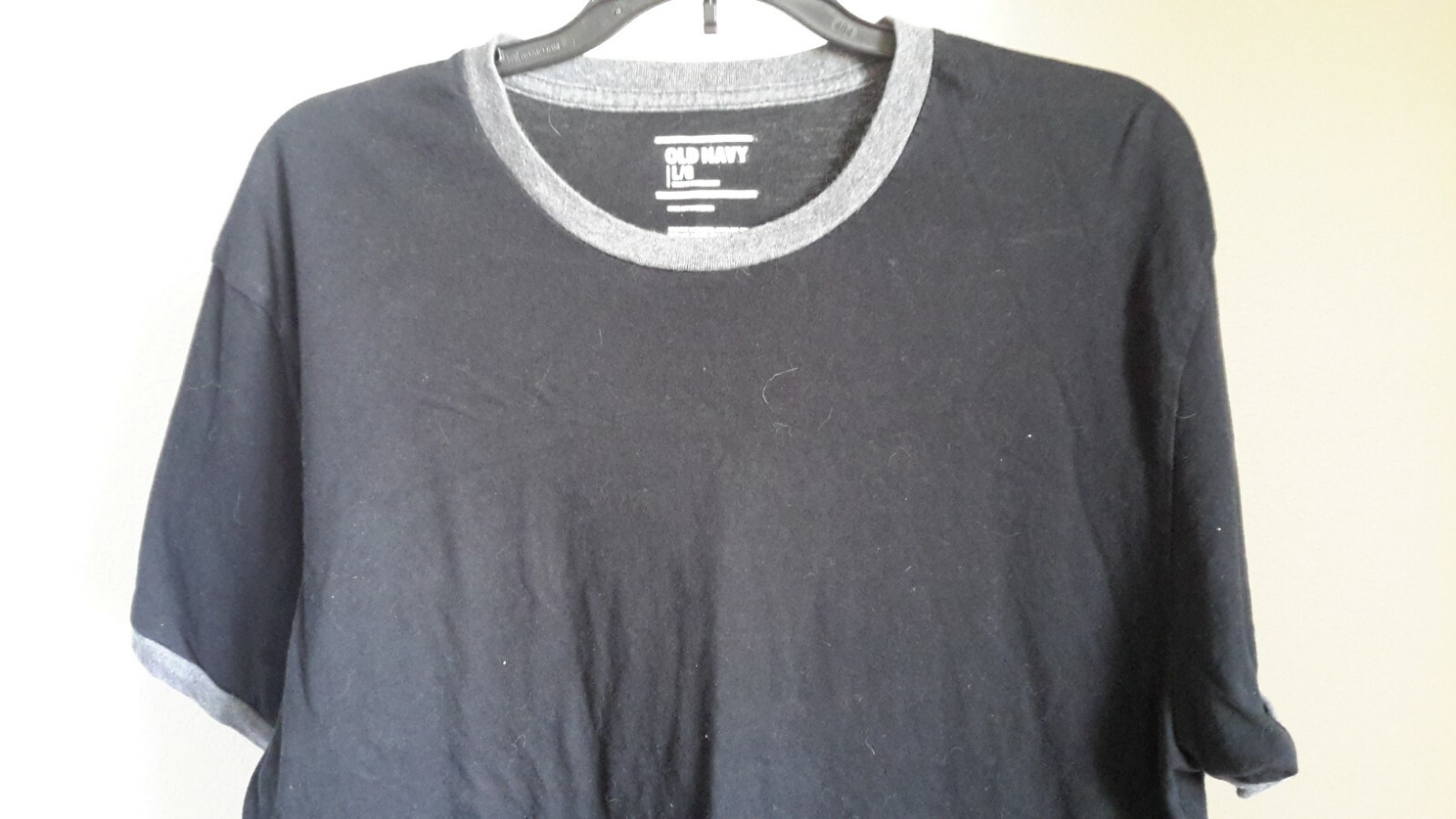 Old Navy Basic Mens Size L T-Shirt Black Gray Contrasting Trim Pre-owned gallery