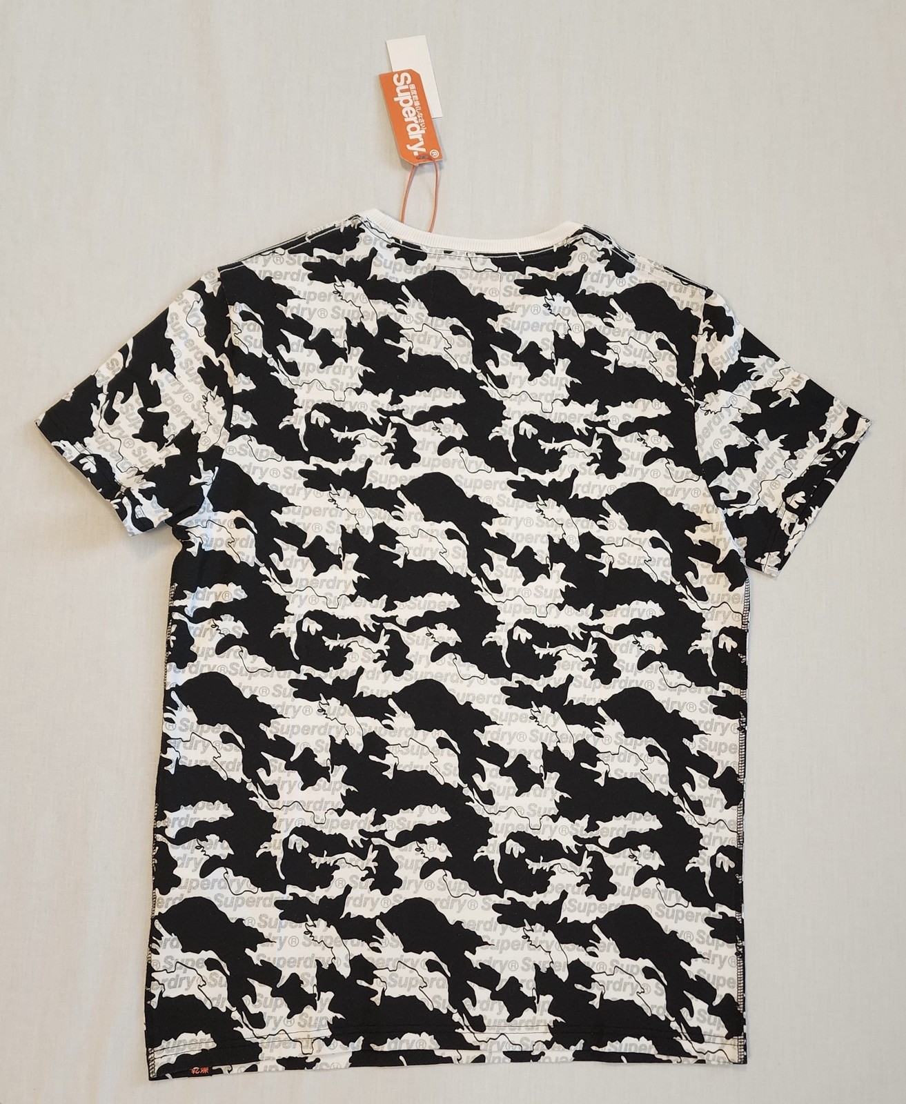 Superdry Mens International Monochrome T-Shirt Graphic Logo NWT gallery