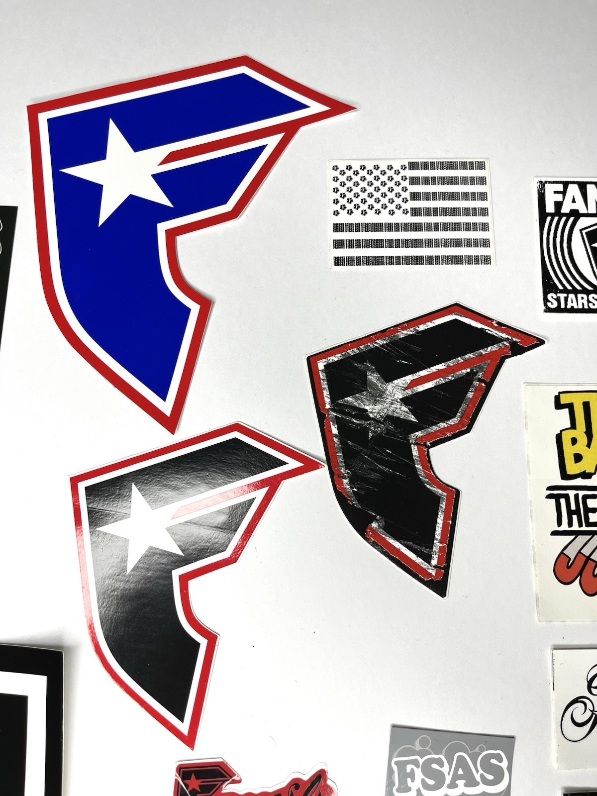 Famous Stars And Straps 20 Sticker Set Blink 182 Transplants Travis Barker gallery