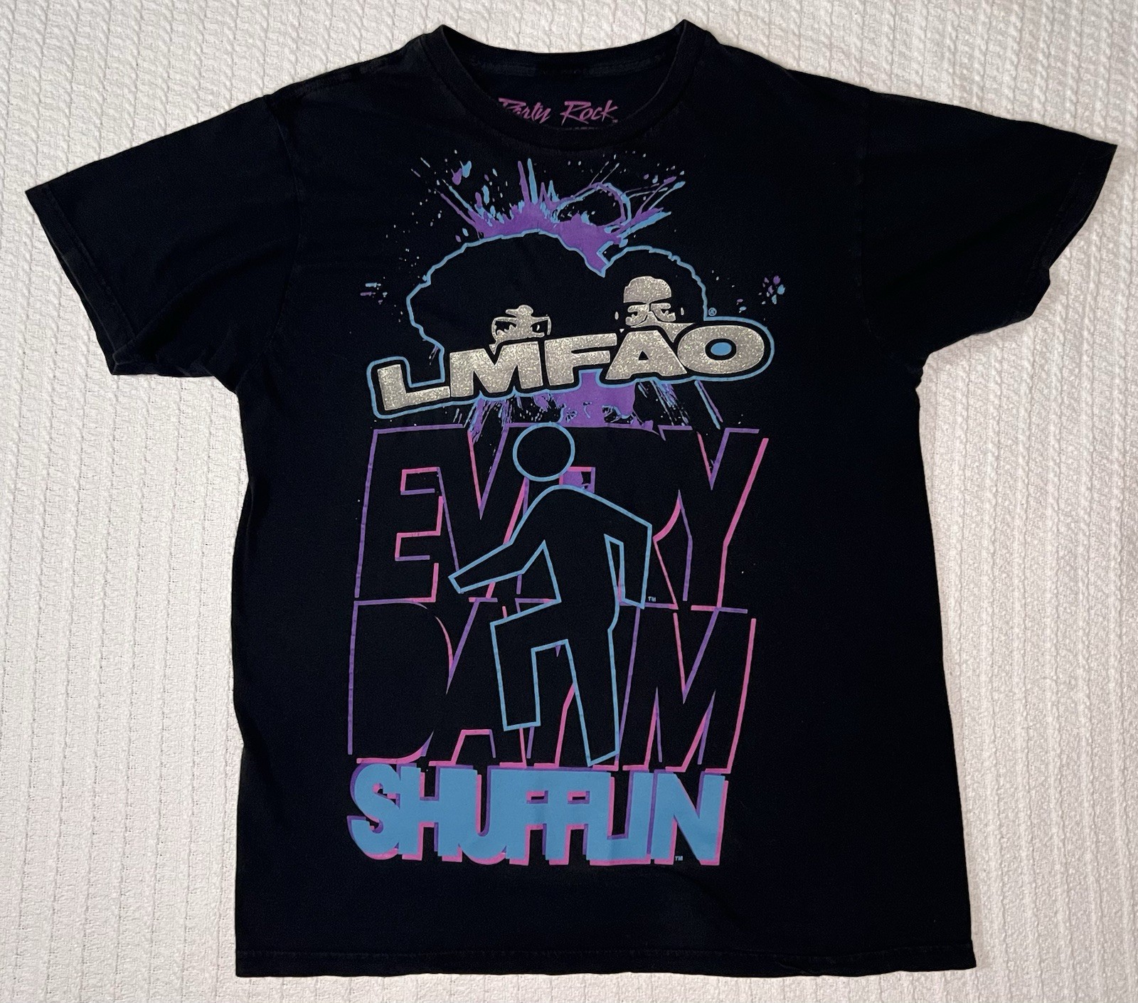 2011 LMFAO Everyday I'M Shuffling Glitter Official Merch T-Shirt LG 20.5” X 27” gallery