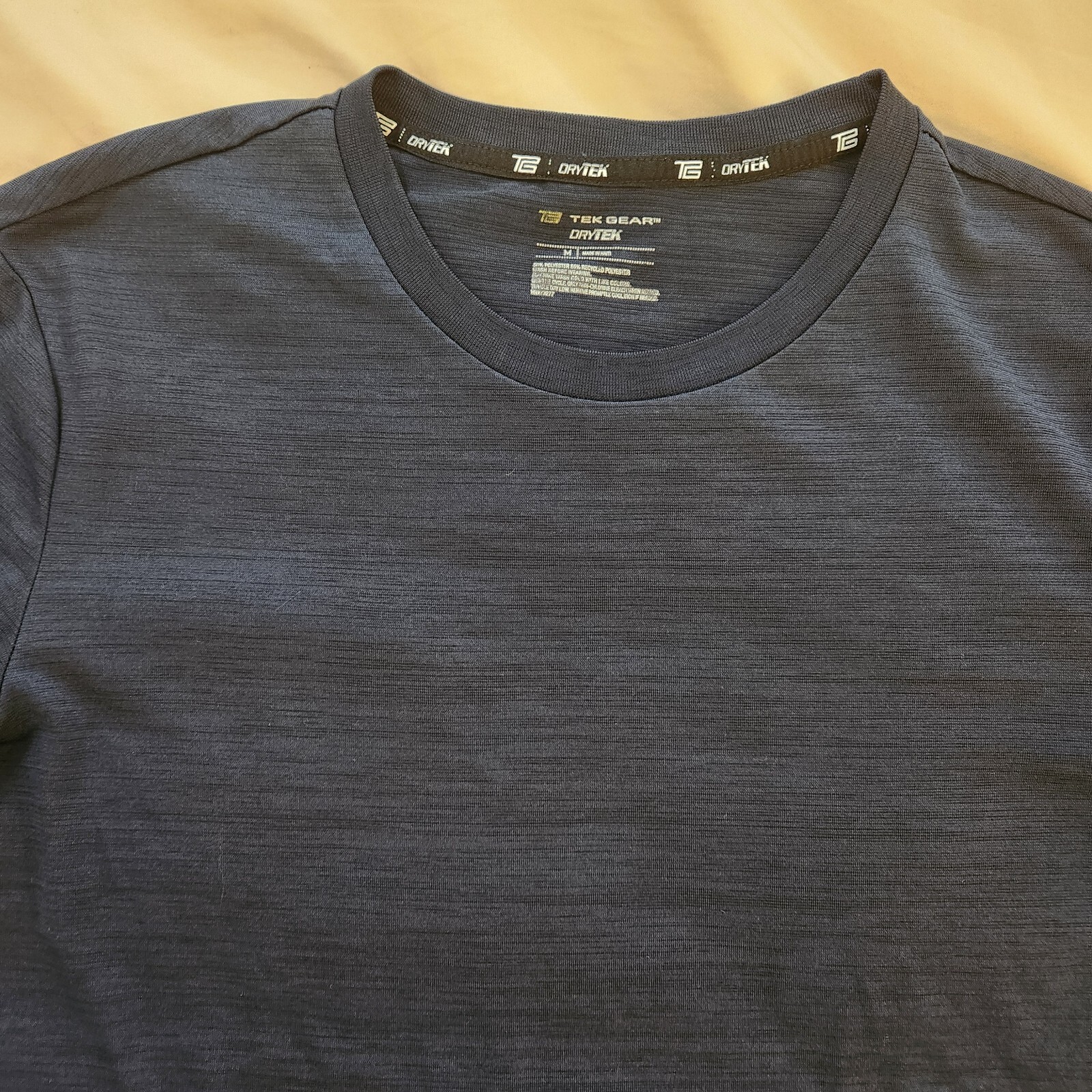 Mens Tek Gear T-Shirt Size MED Navy Blue Heather Crew S/S DryTek gallery