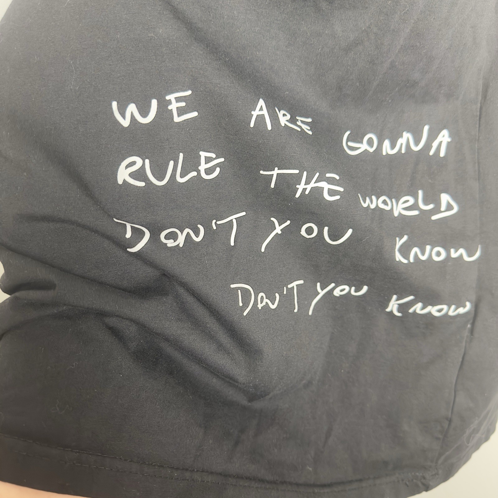 Reason Men’s 2XL King Crown Rule The World Graphic Jersey Fuzzy Patch *Read gallery