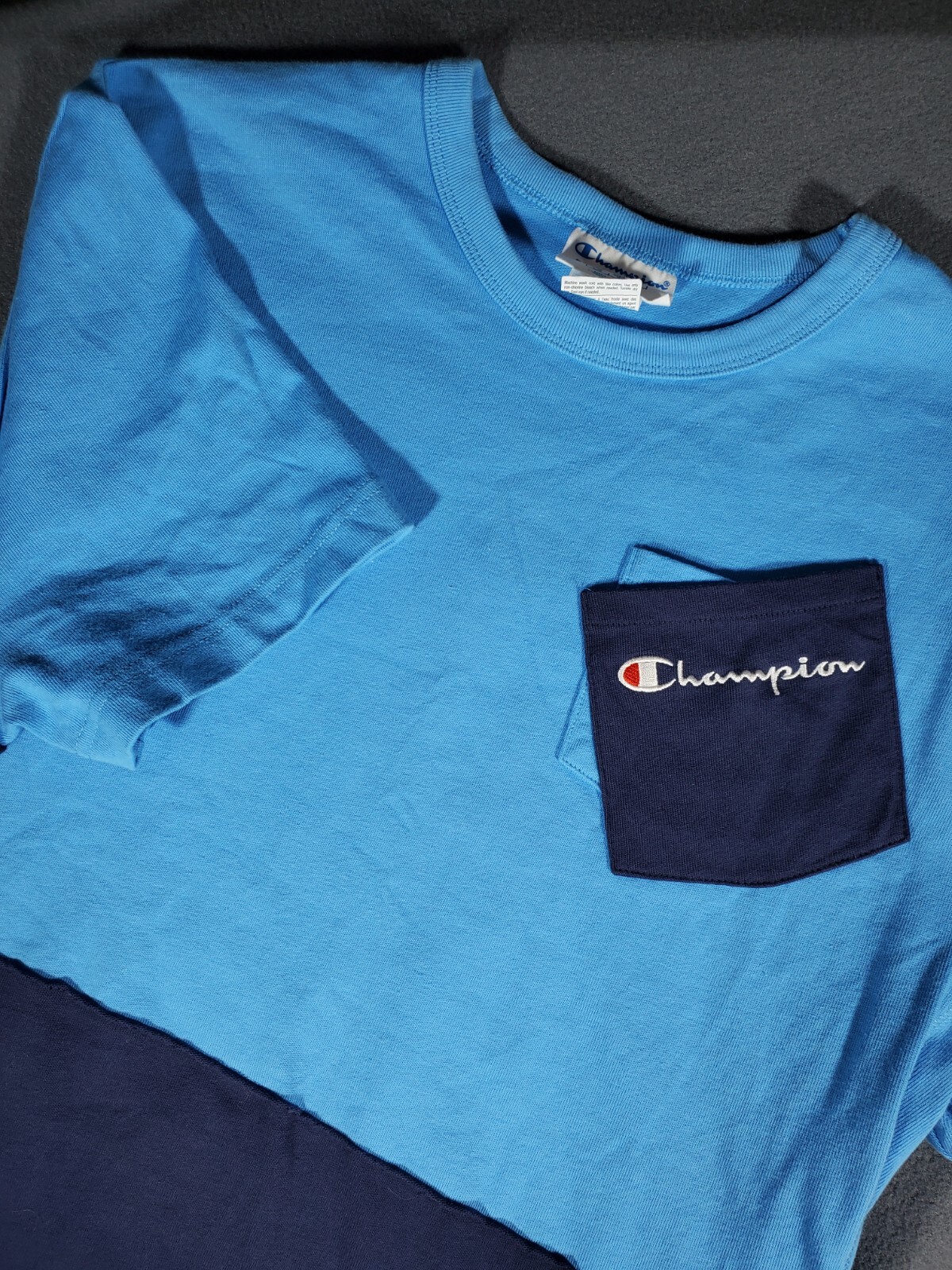 Champion Reverse Weave Men’s Shirt Size Large Dark And Light Blue T-shirt