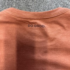 Cotopaxi Men’s Large Red Short Sleeve T-Shirt New Never Worn. 691C5